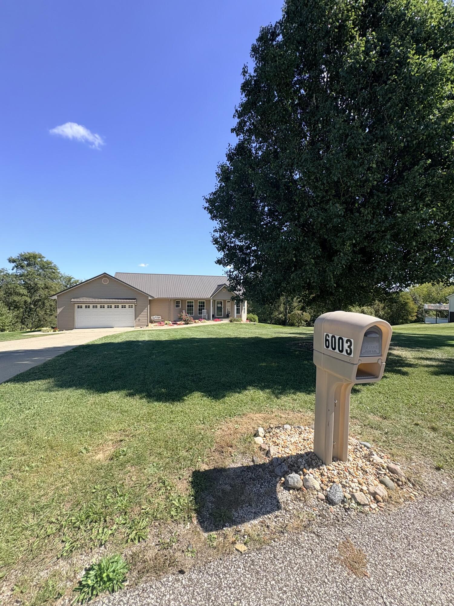 6003 Tobacco Road Property Photo 1