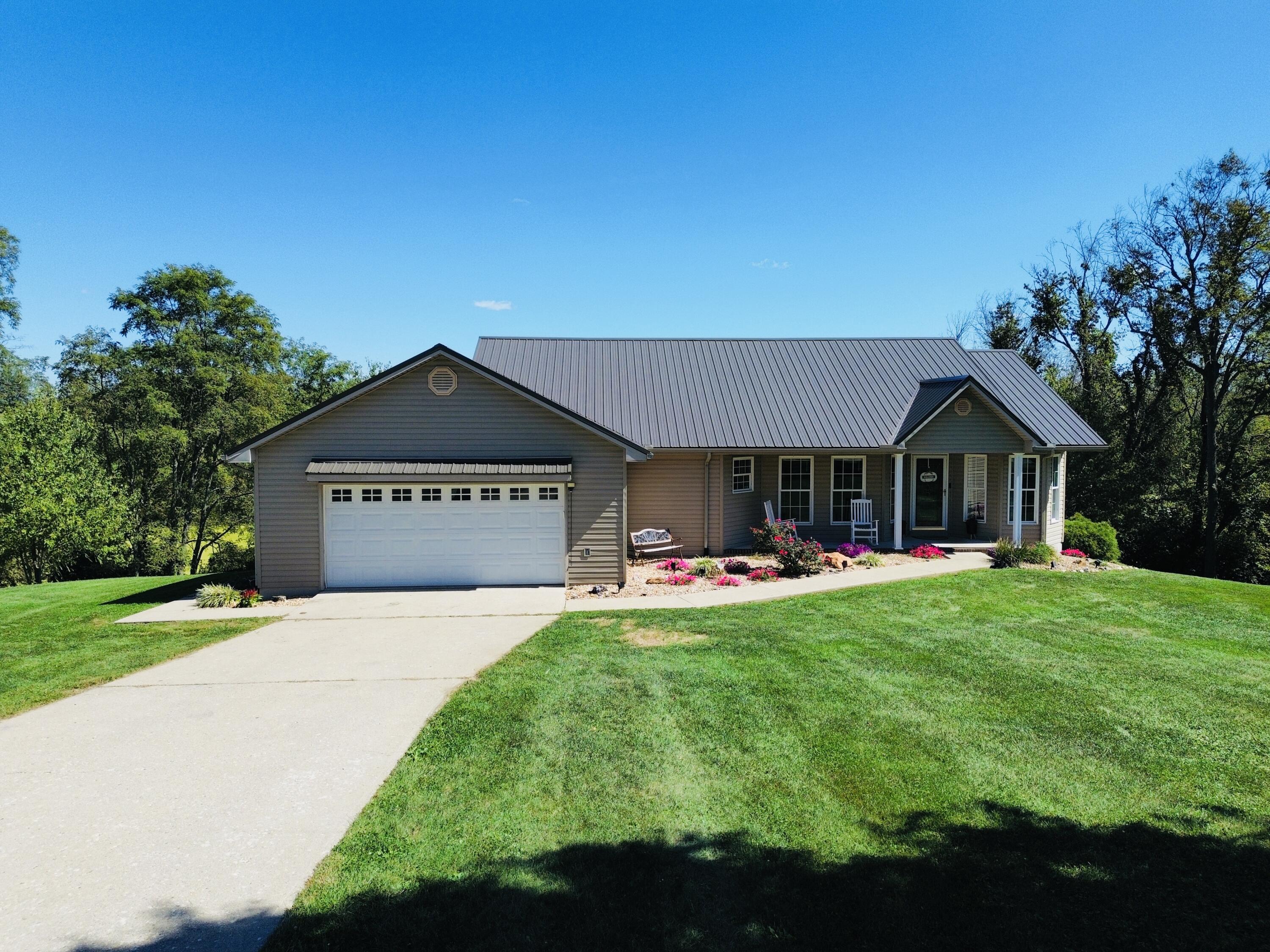 6003 Tobacco Road Property Photo 2