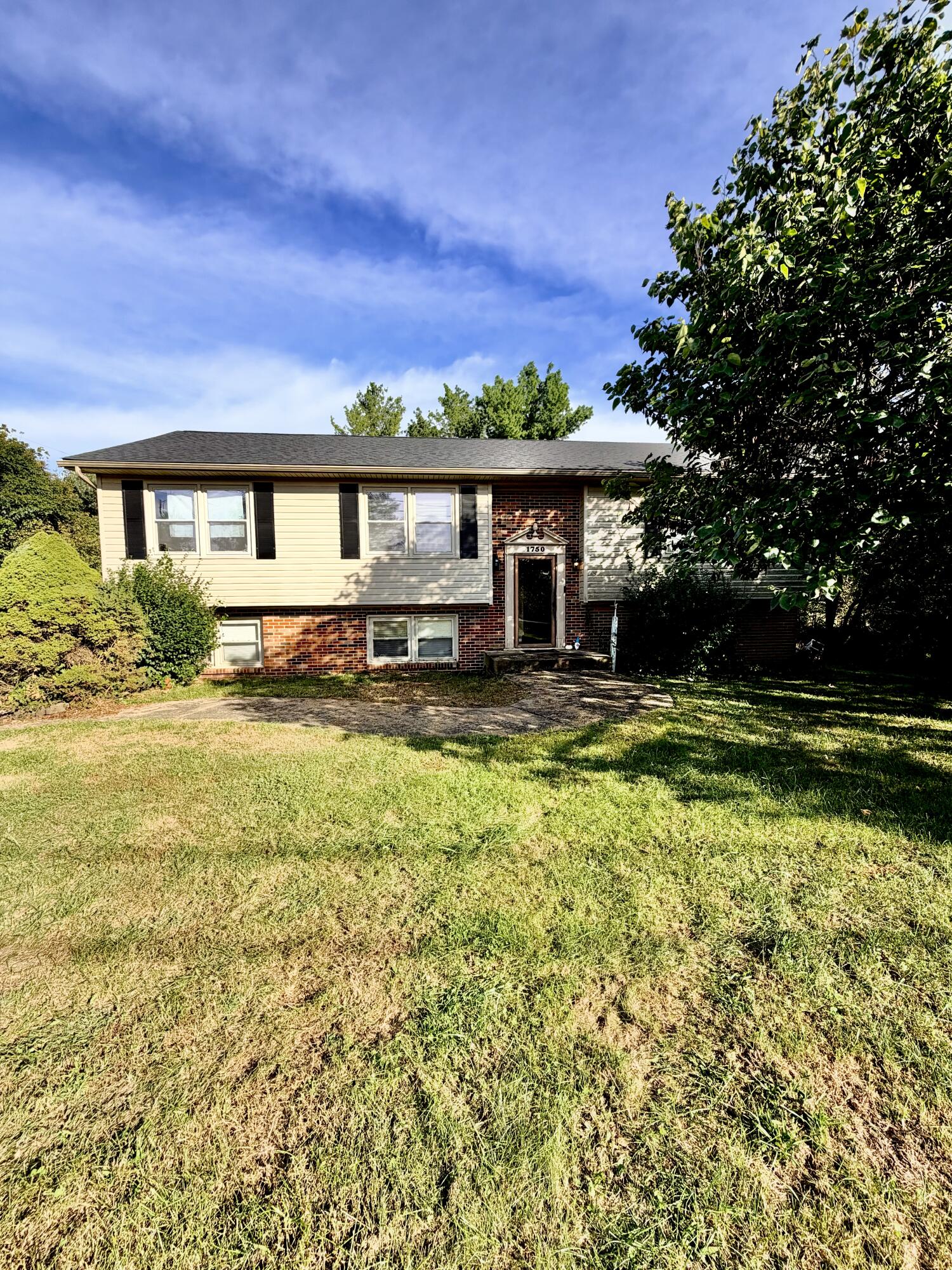 1750 Thatchers Mill Road Property Photo 2