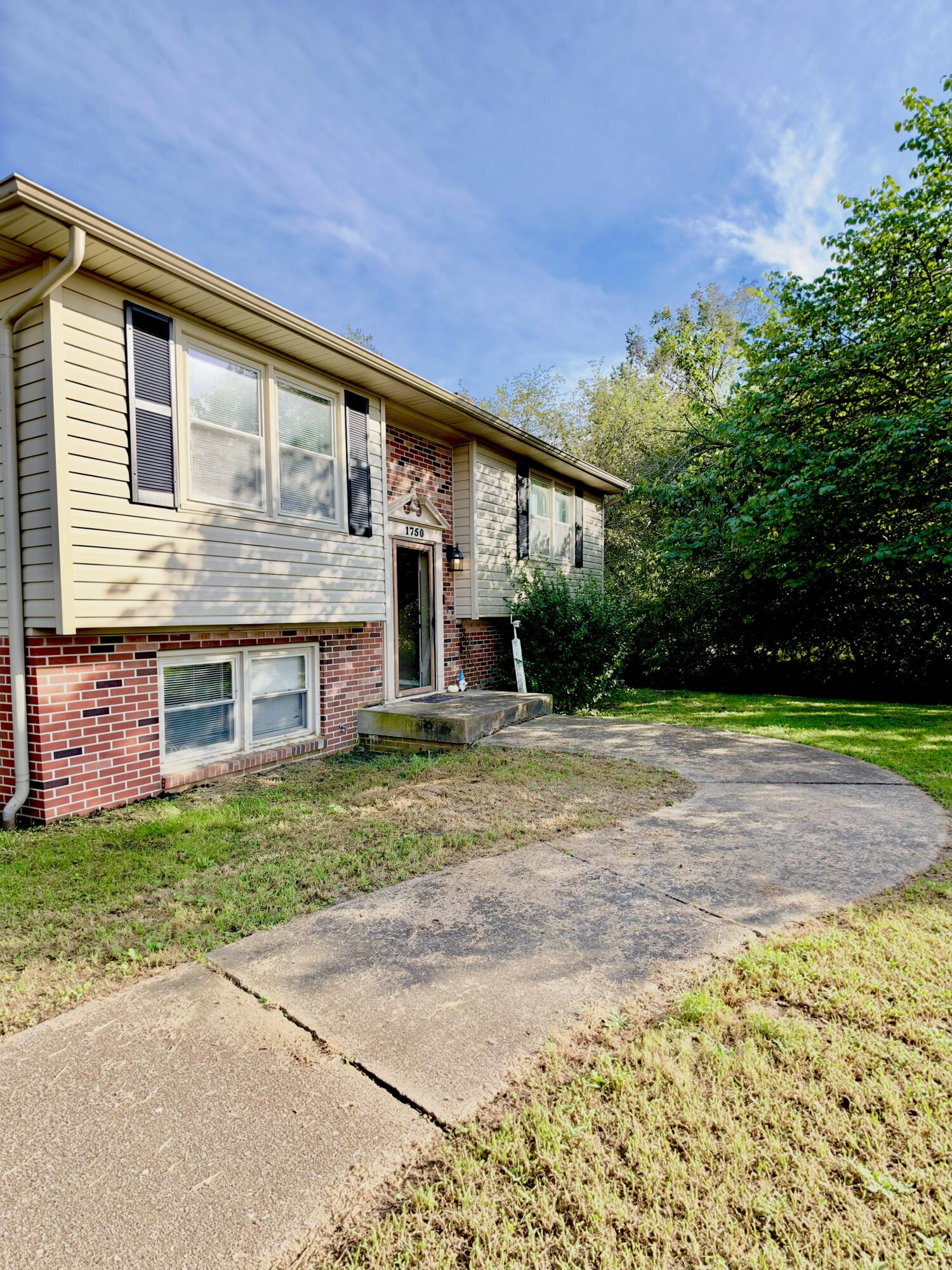 1750 Thatchers Mill Road Property Photo 3