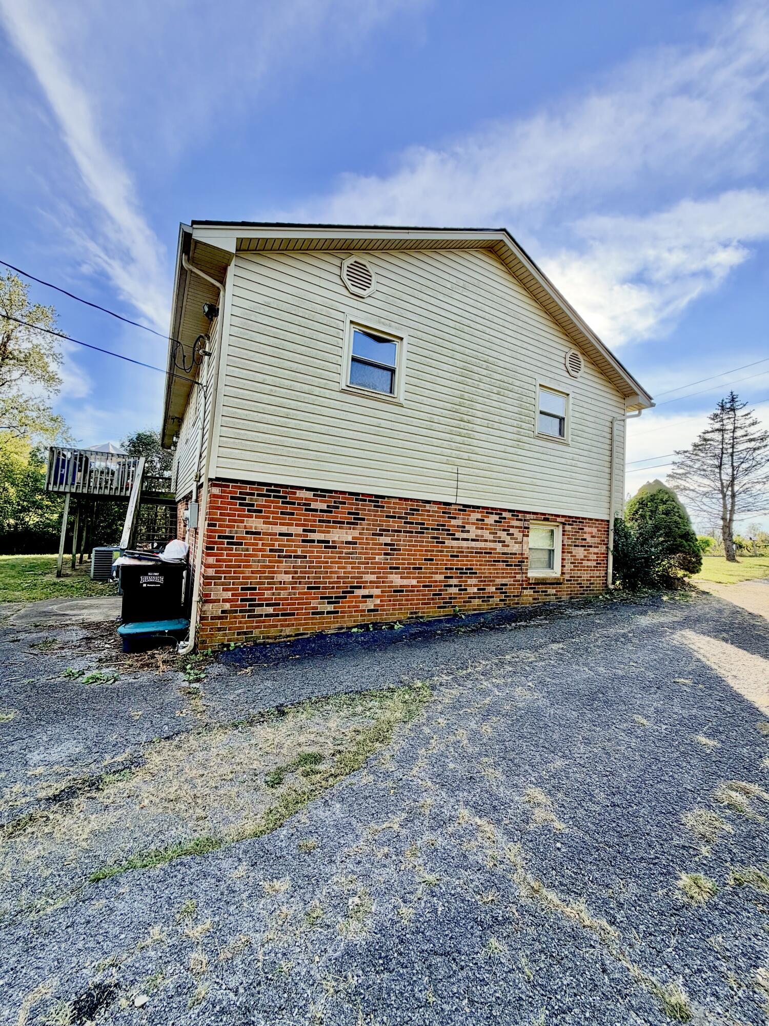 1750 Thatchers Mill Road Property Photo 4
