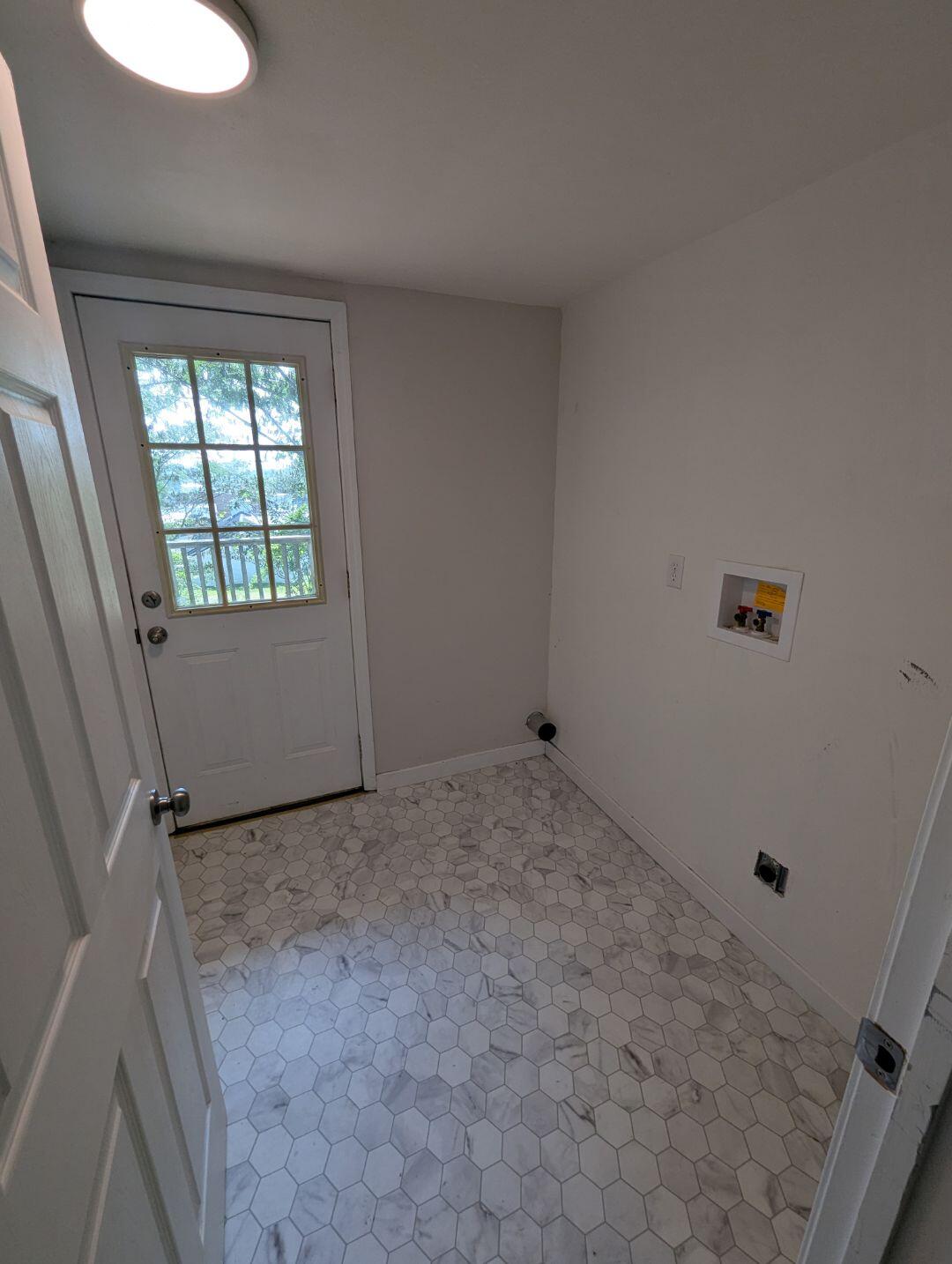 407 W 15th Street Property Photo 21