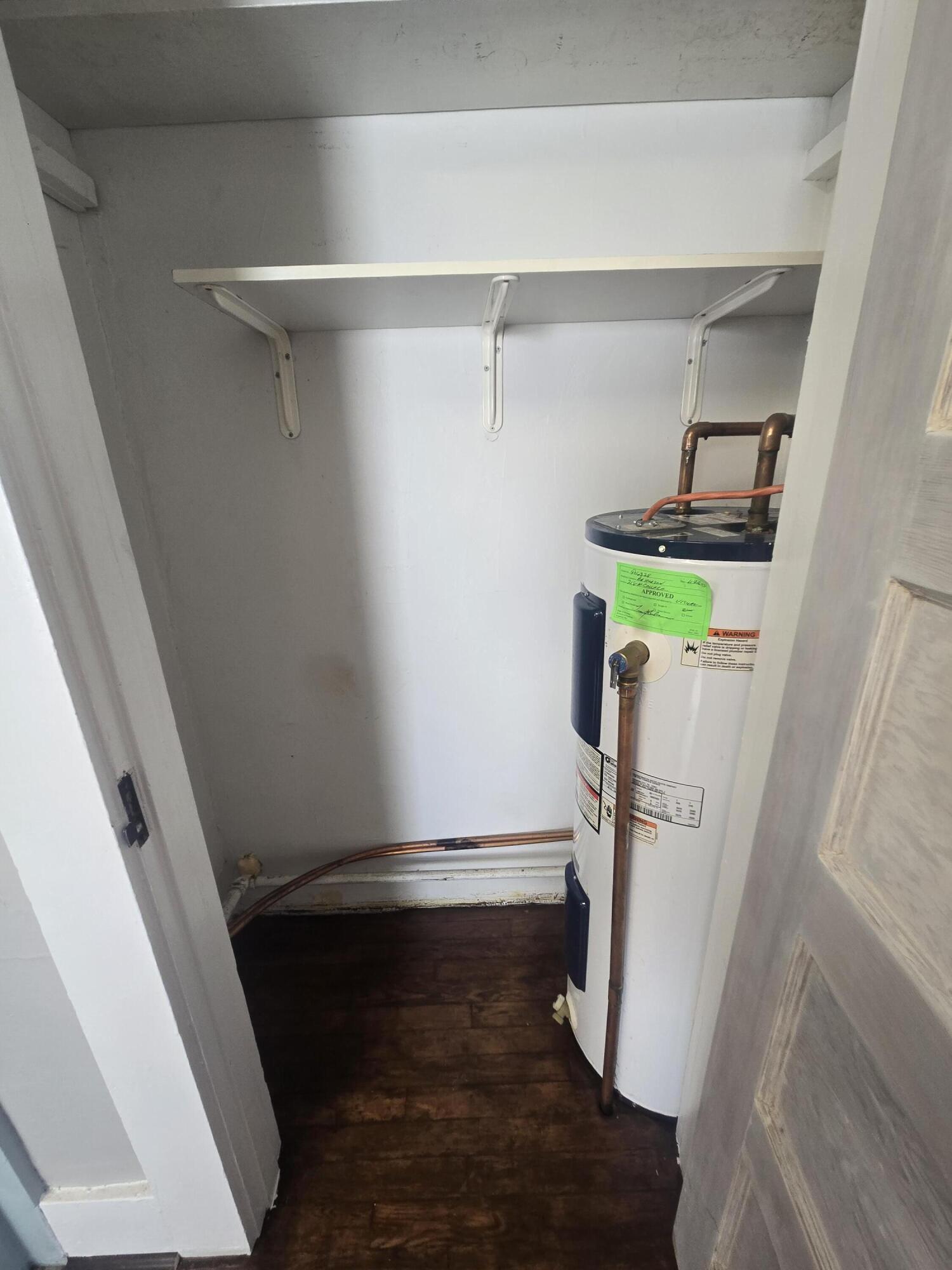 218 N College Street Property Photo 17