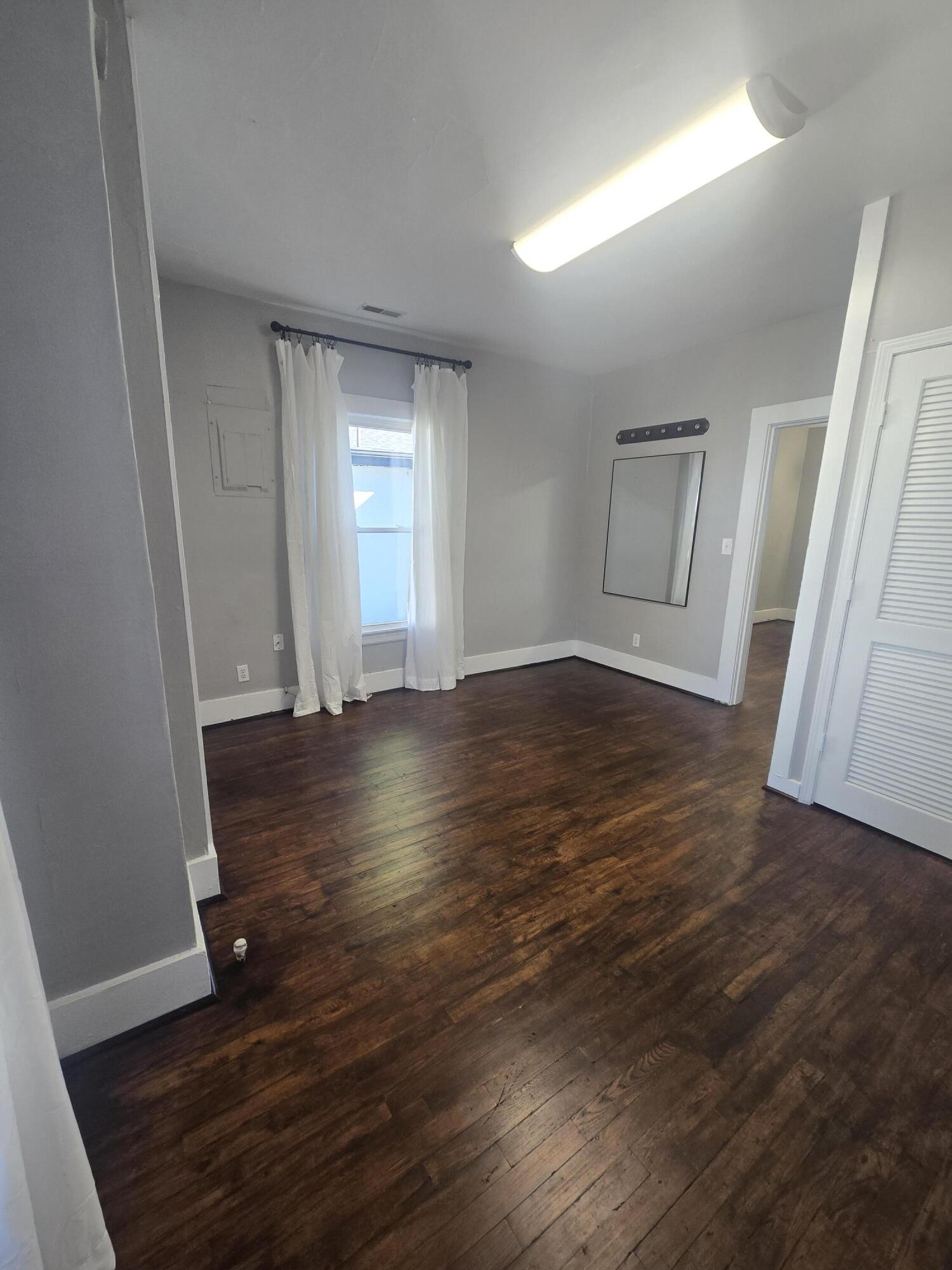 218 N College Street Property Photo 26