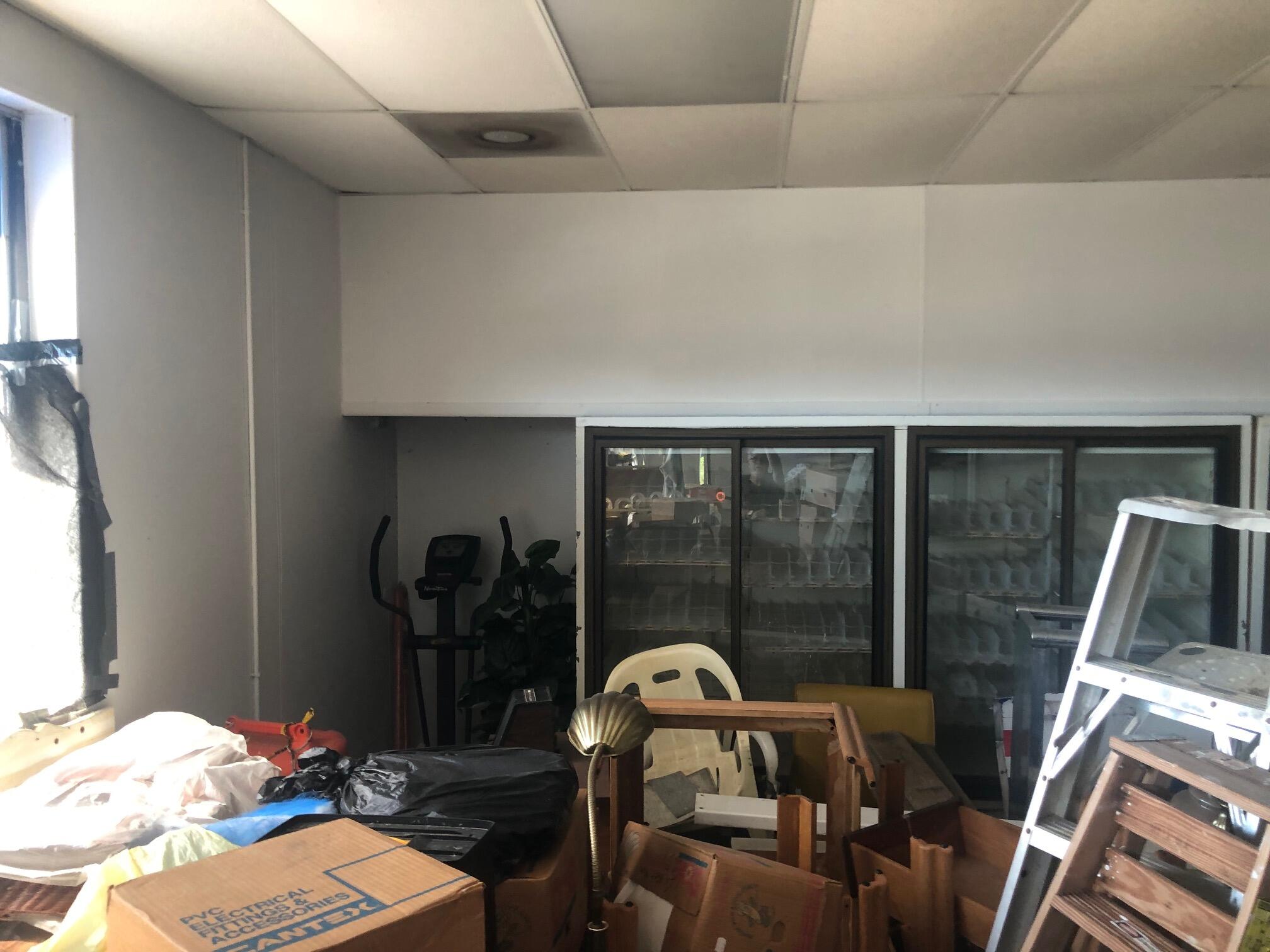 1425 W Broadway Property Photo 14