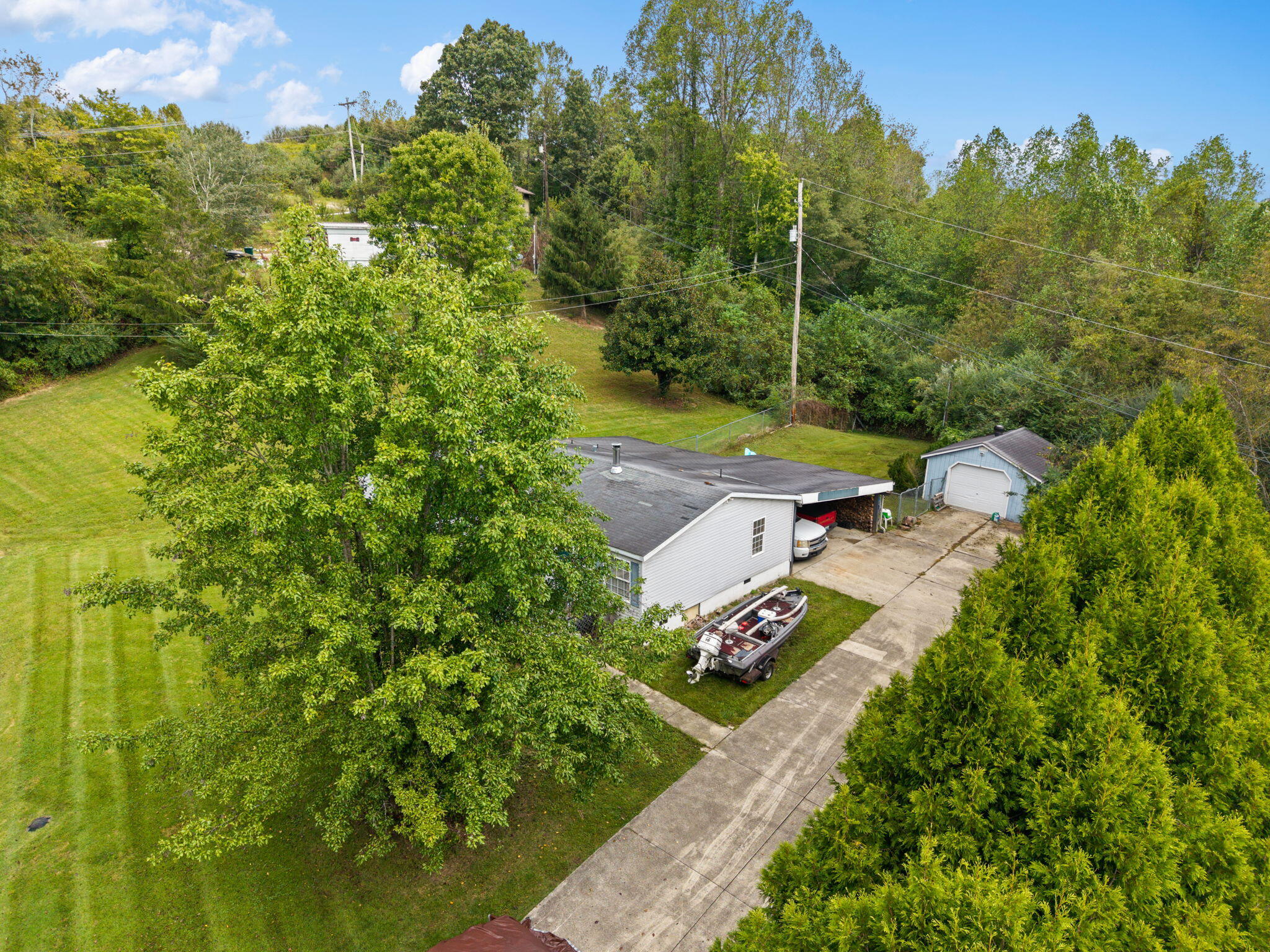 320 Circle Drive Property Photo 8