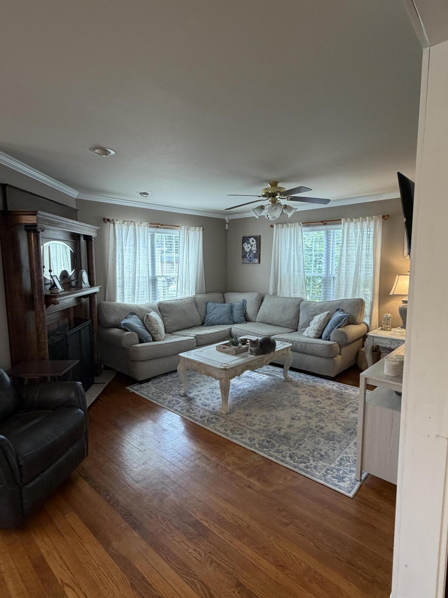 135 School Street Property Photo 12
