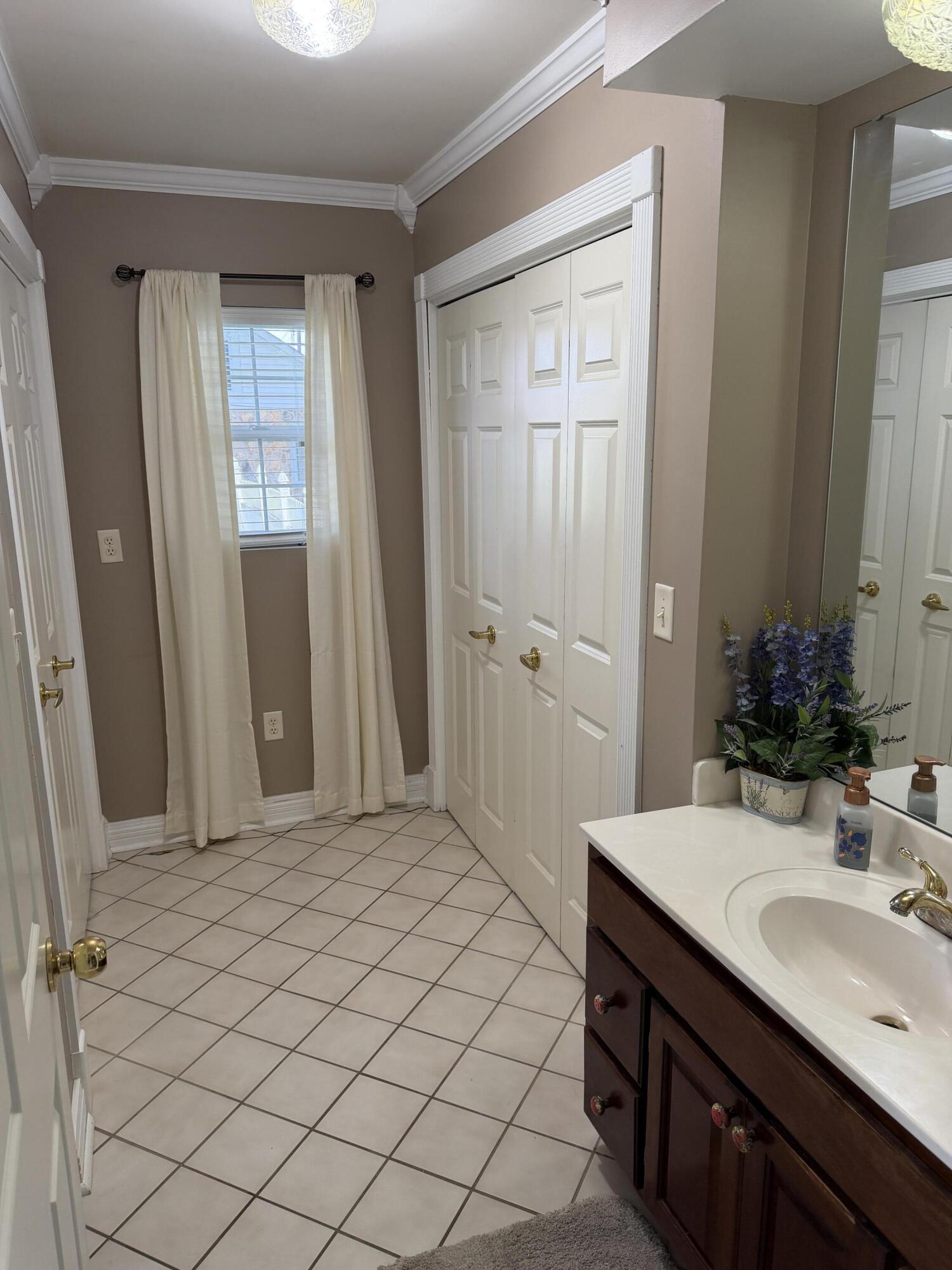 135 School Street Property Photo 16