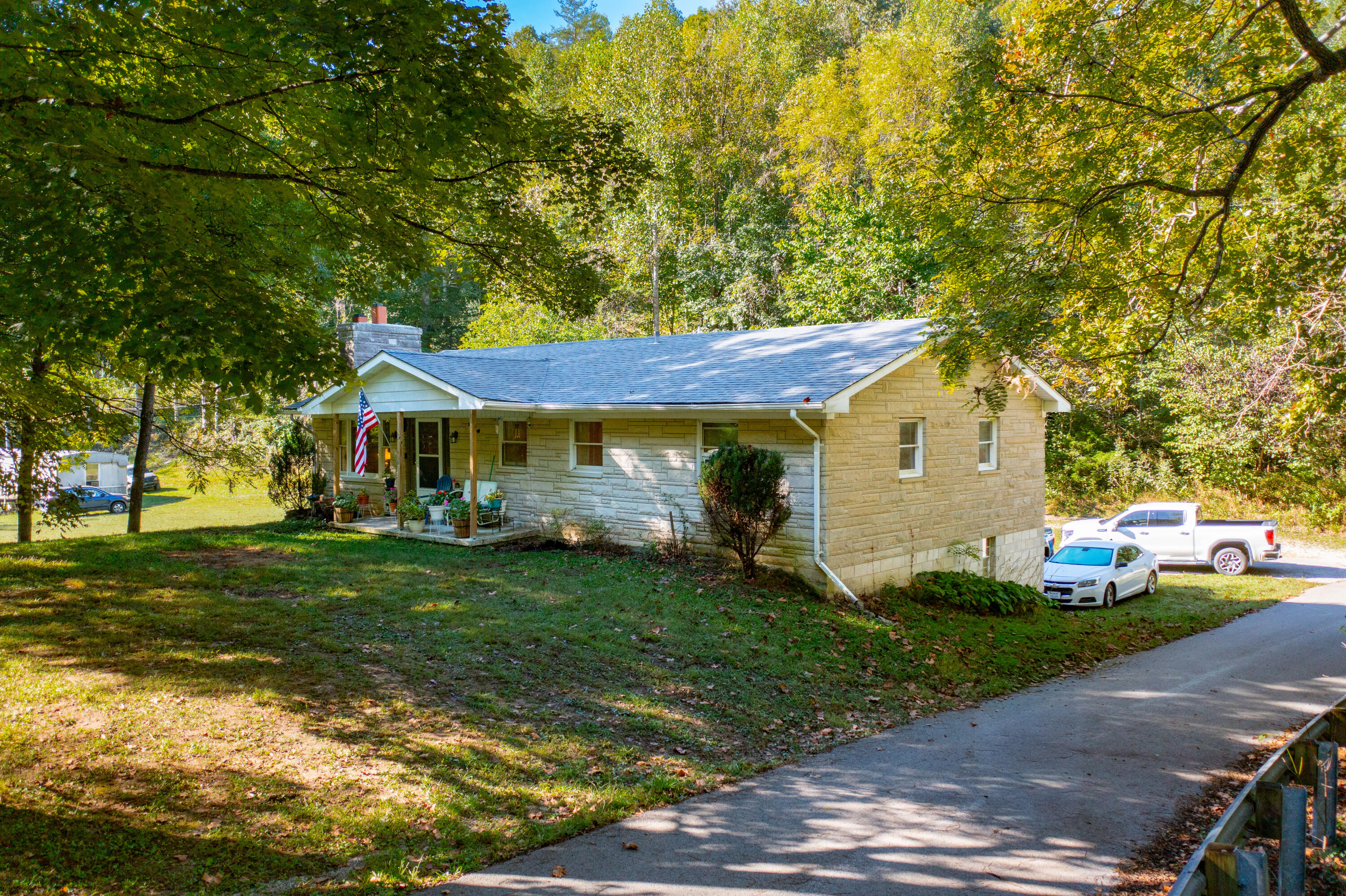 10305 Kentucky 192 Property Photo 6