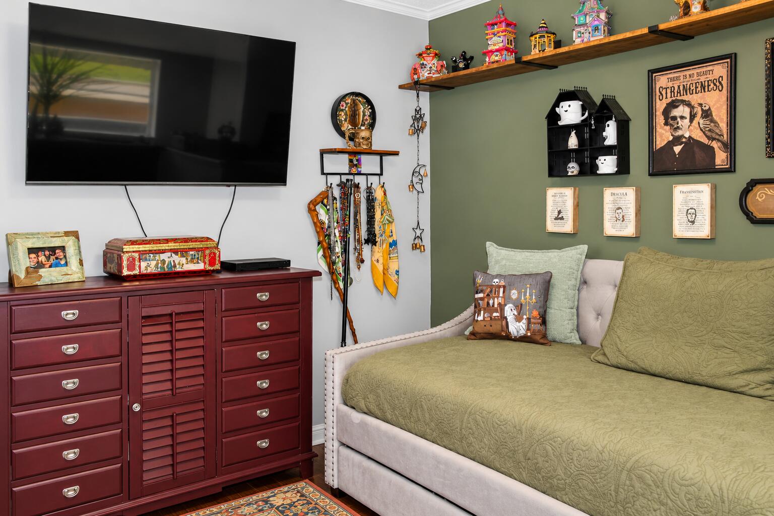 8 Monroe Avenue Property Photo 37