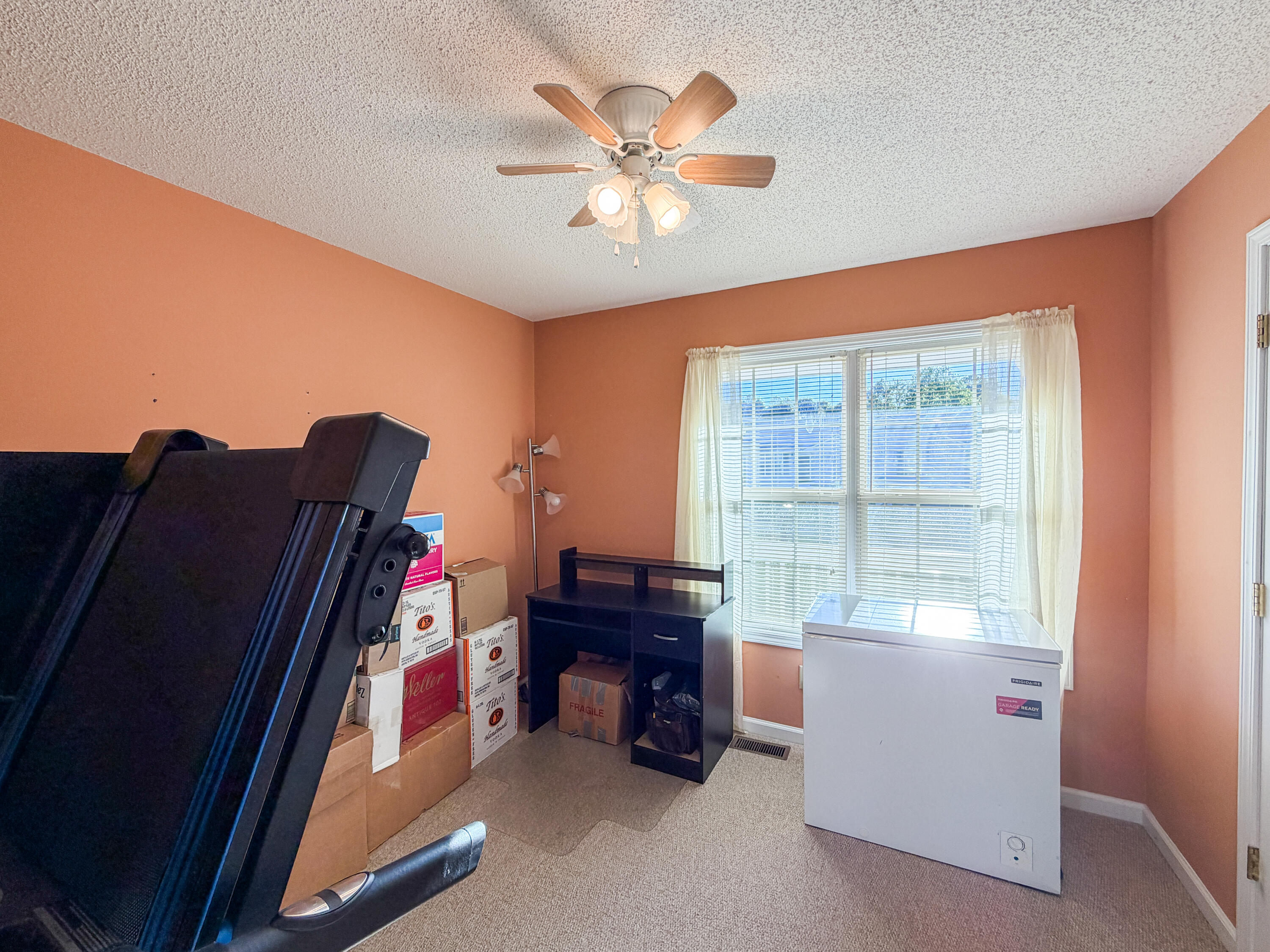 36 Speed Drive Property Photo 16