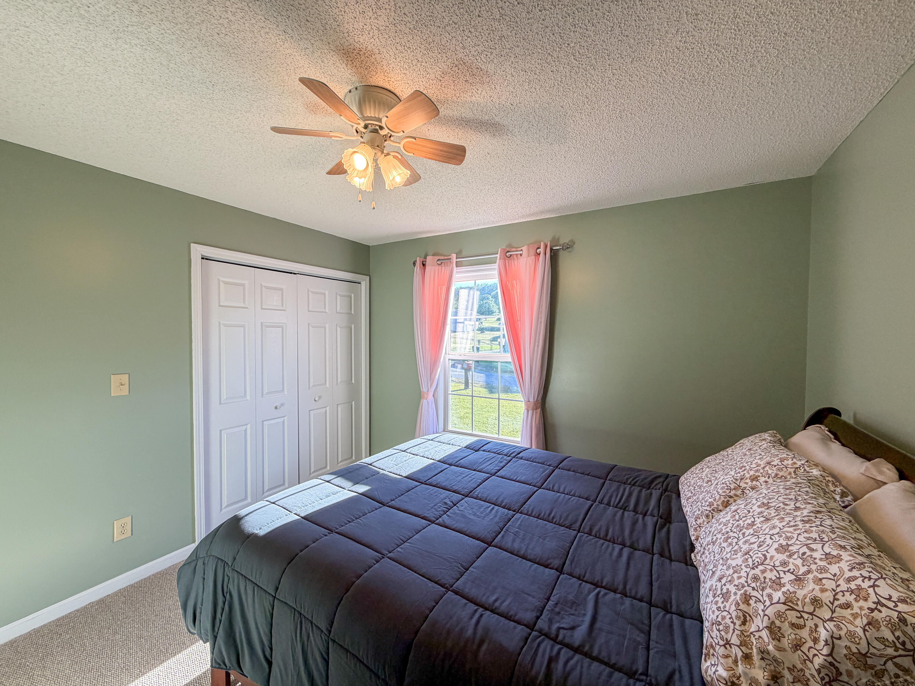 36 Speed Drive Property Photo 19