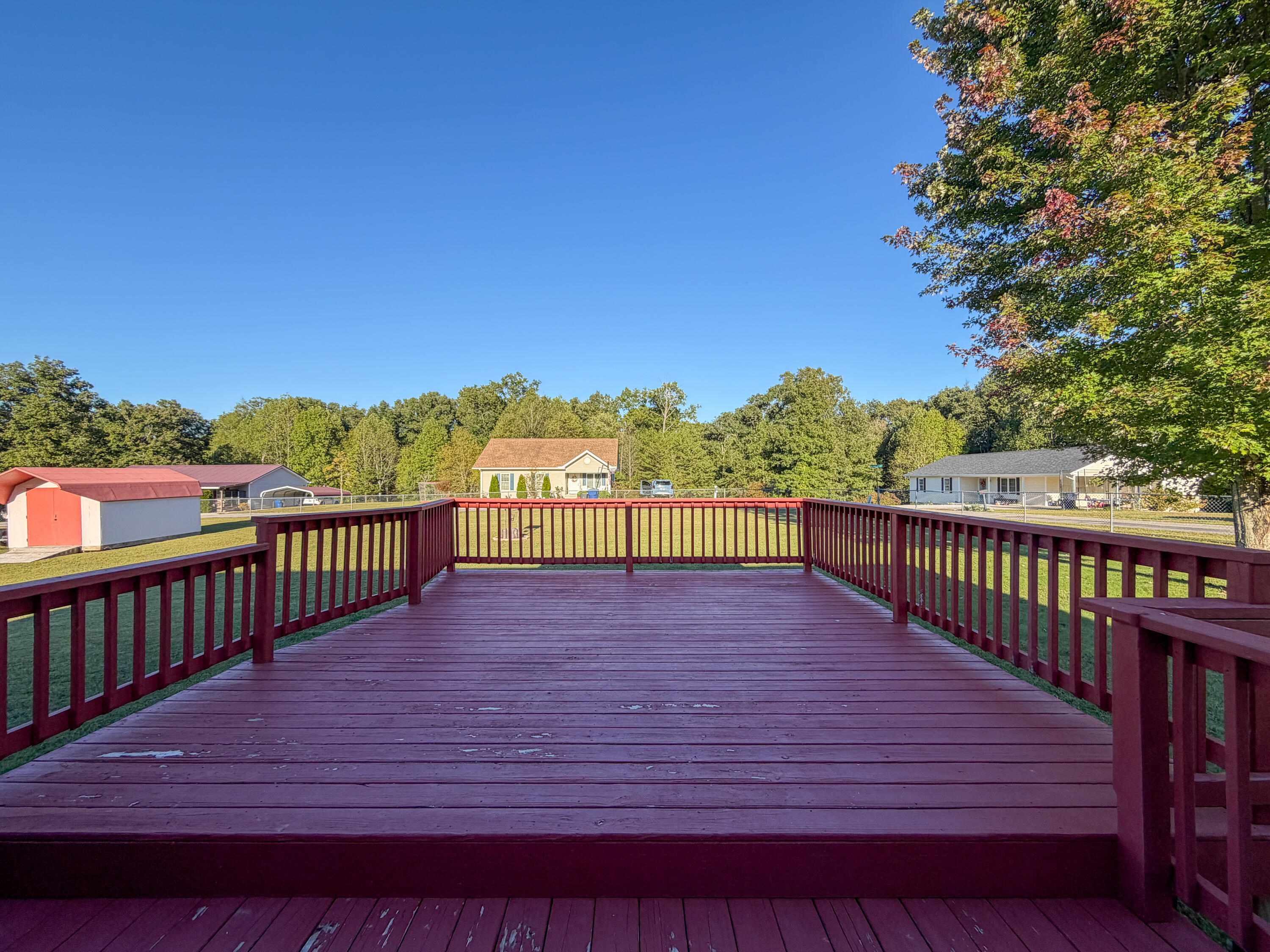 36 Speed Drive Property Photo 26