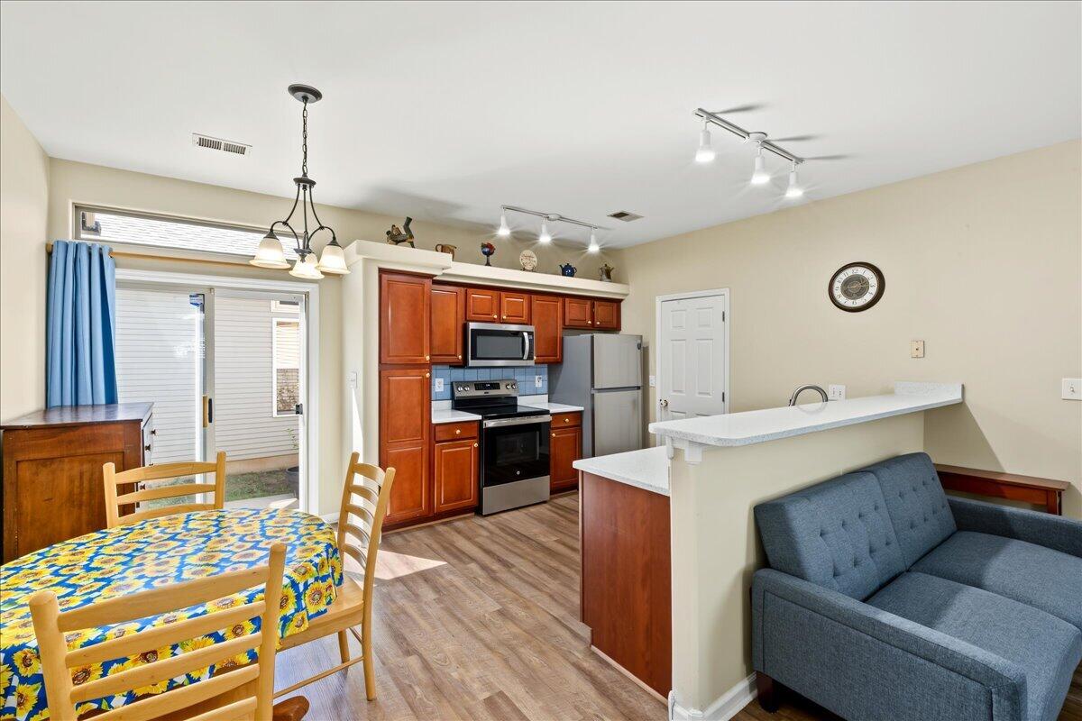 372 Lucille Drive Property Photo 8