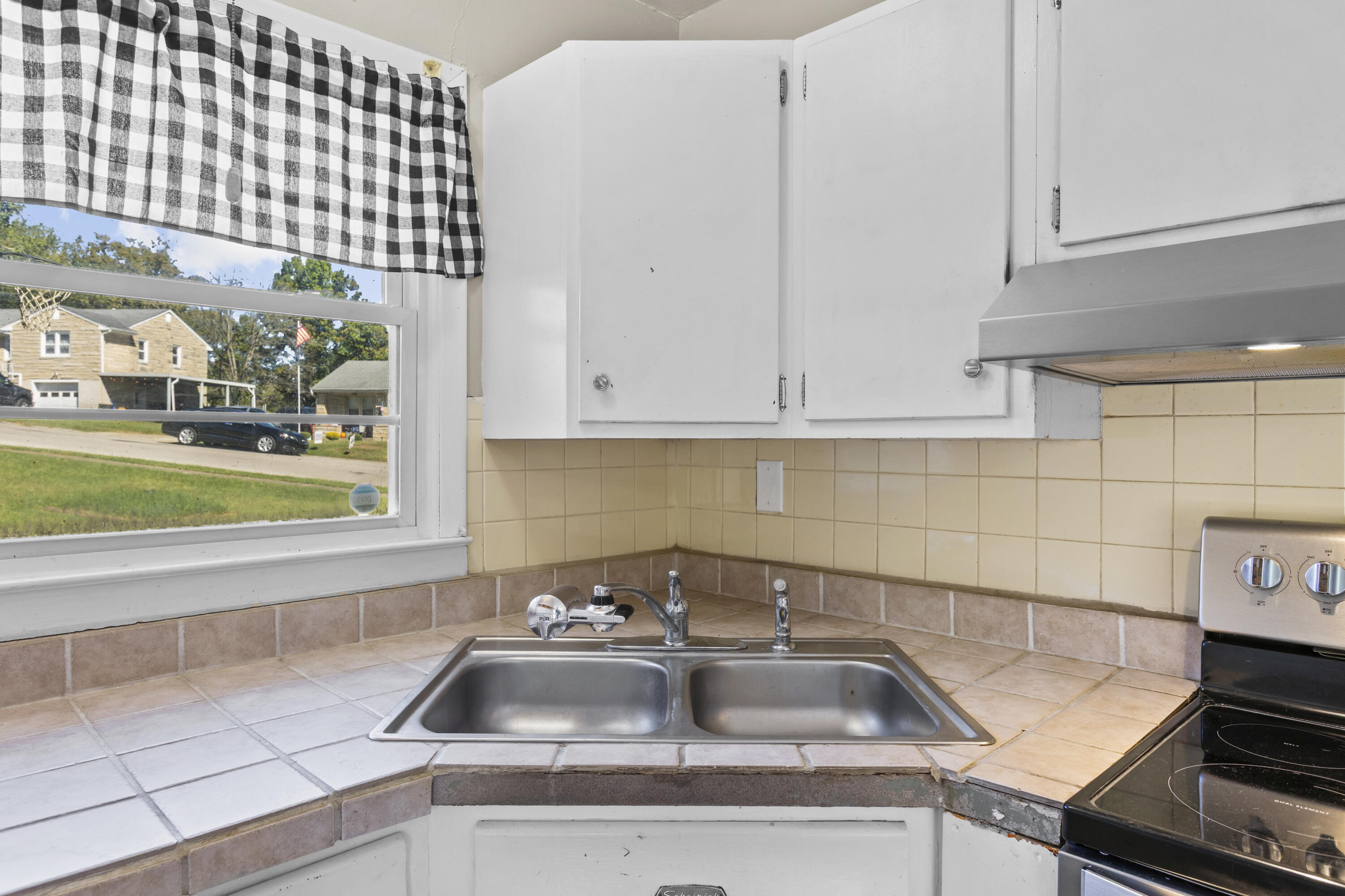 1889 Rio Vista Drive Property Photo 7