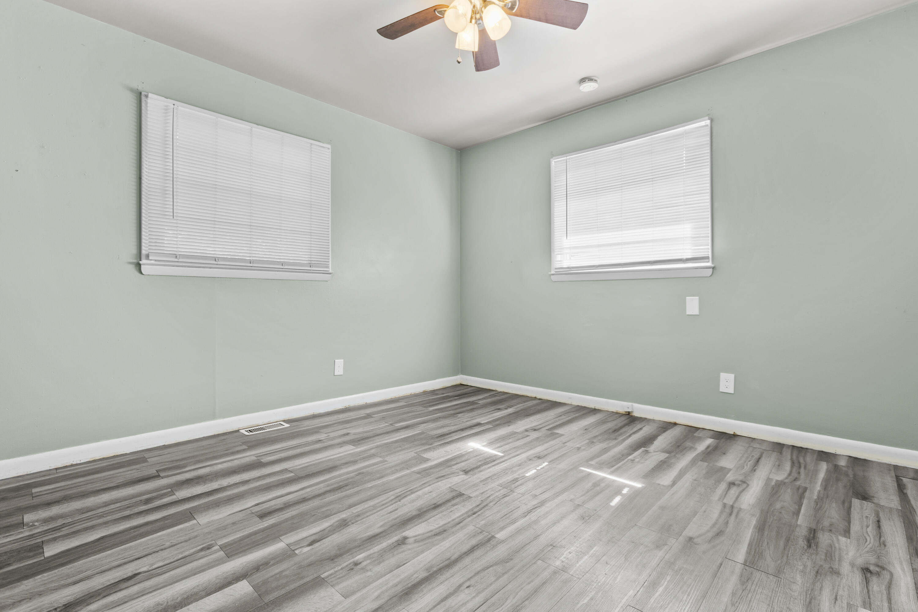 1889 Rio Vista Drive Property Photo 13