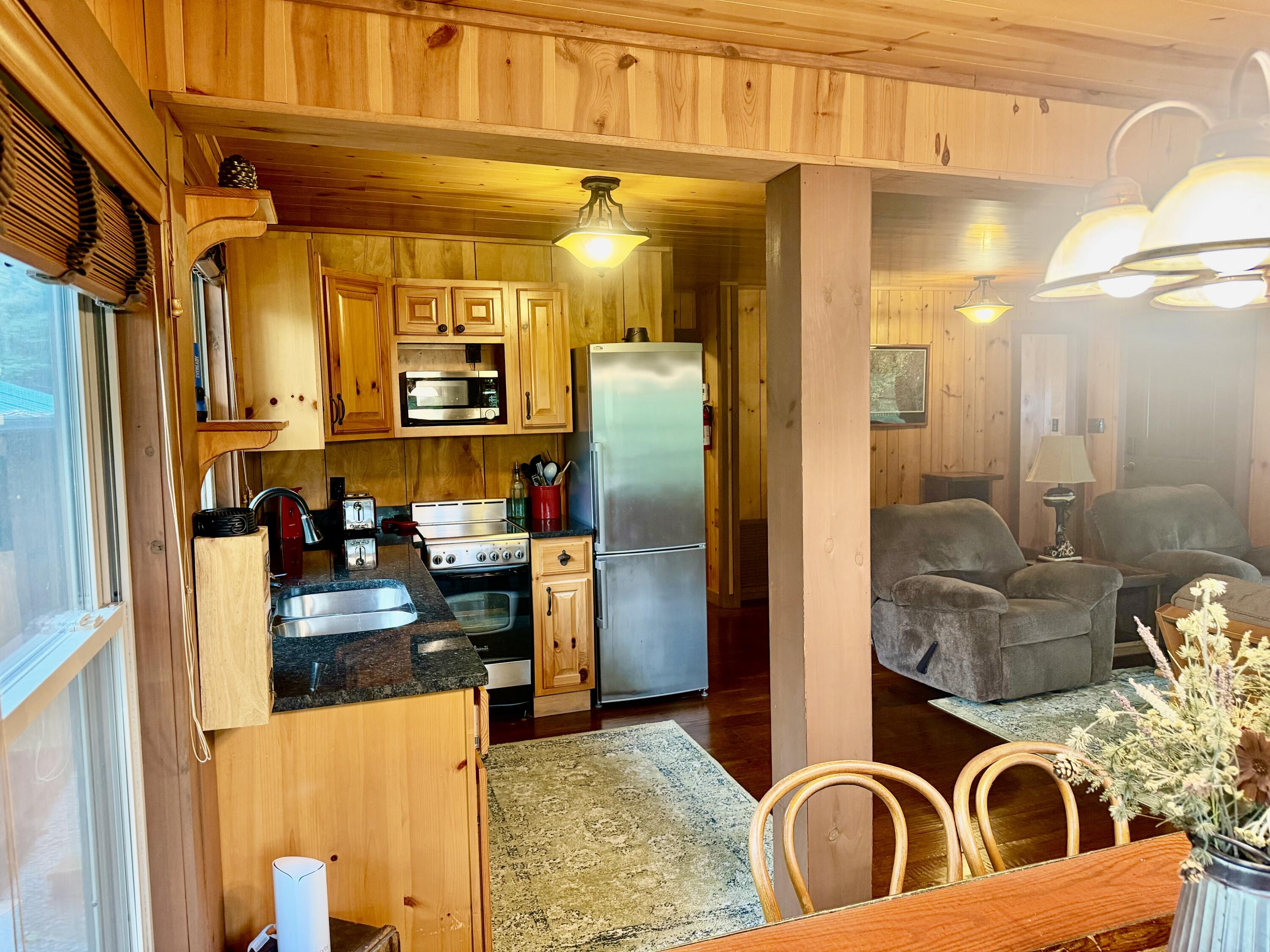 111 Cabin Drive Property Photo 18