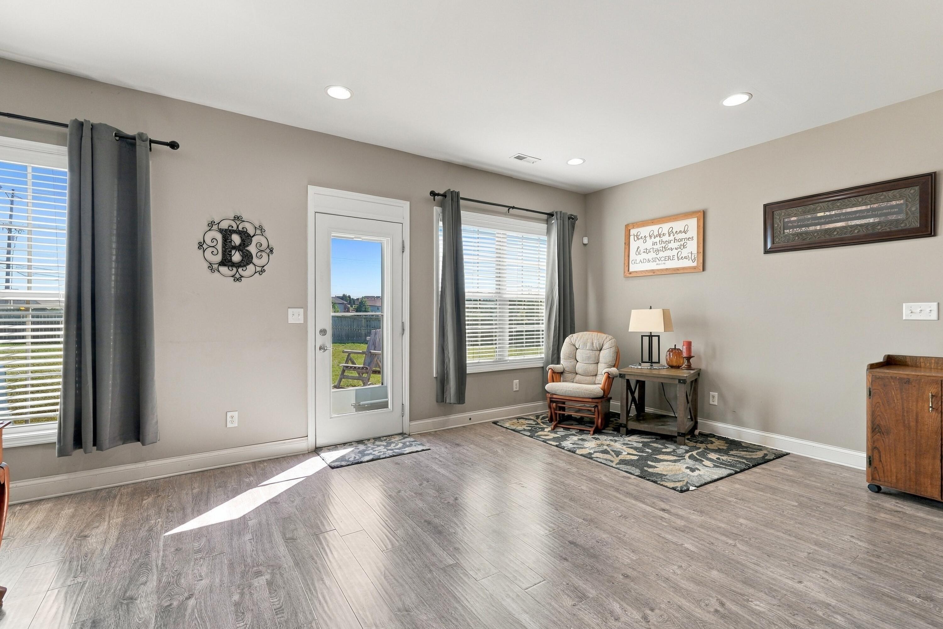 104 Julia Circle Property Photo 20