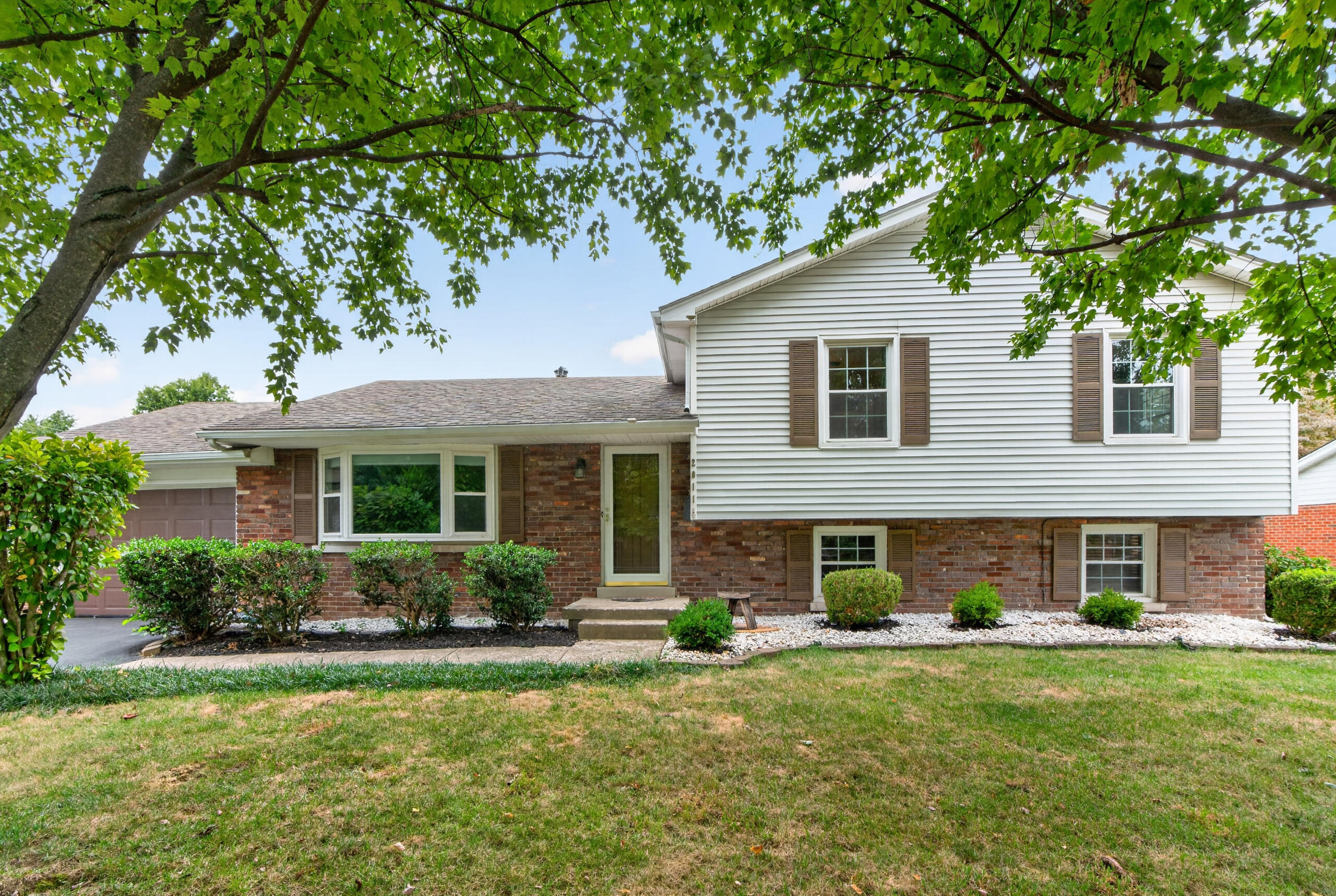 2011 Abelia Lane Property Photo 1