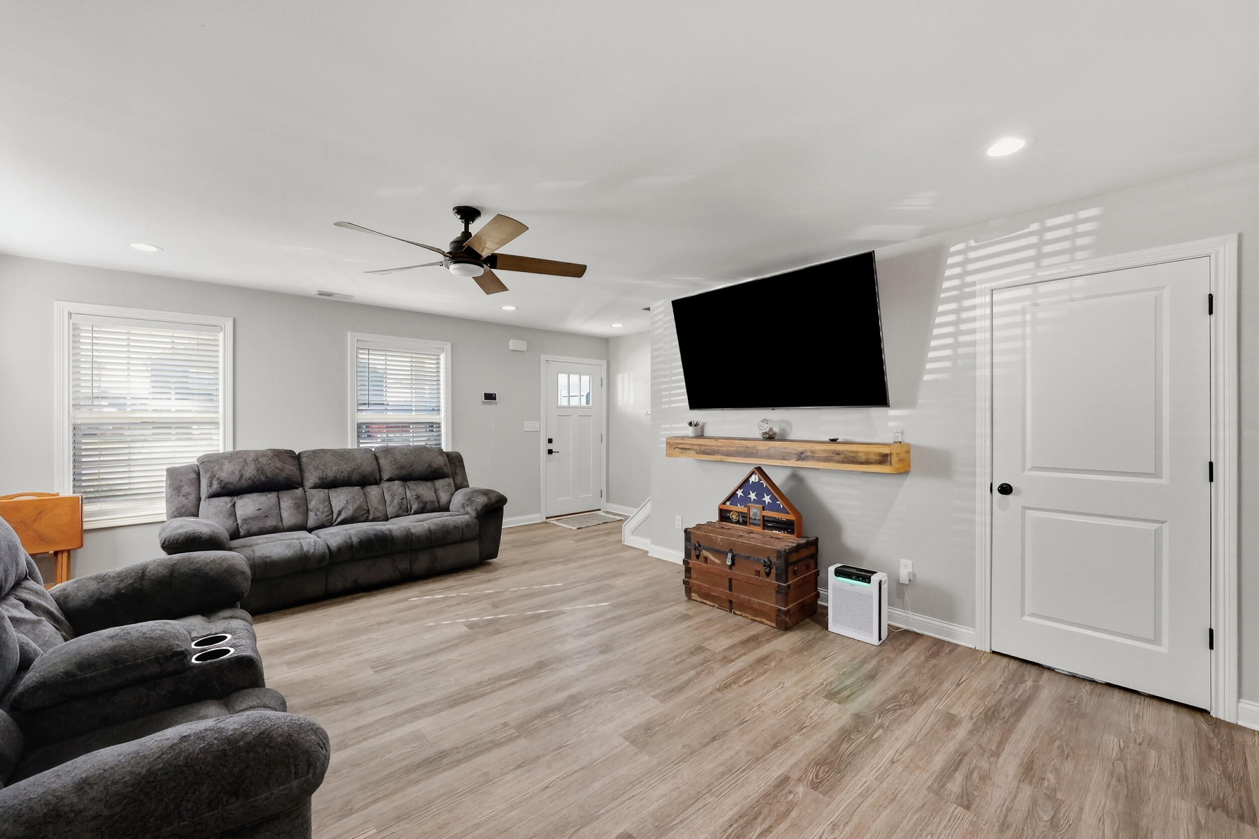 1021 Judah Bear Boulevard Property Photo 5