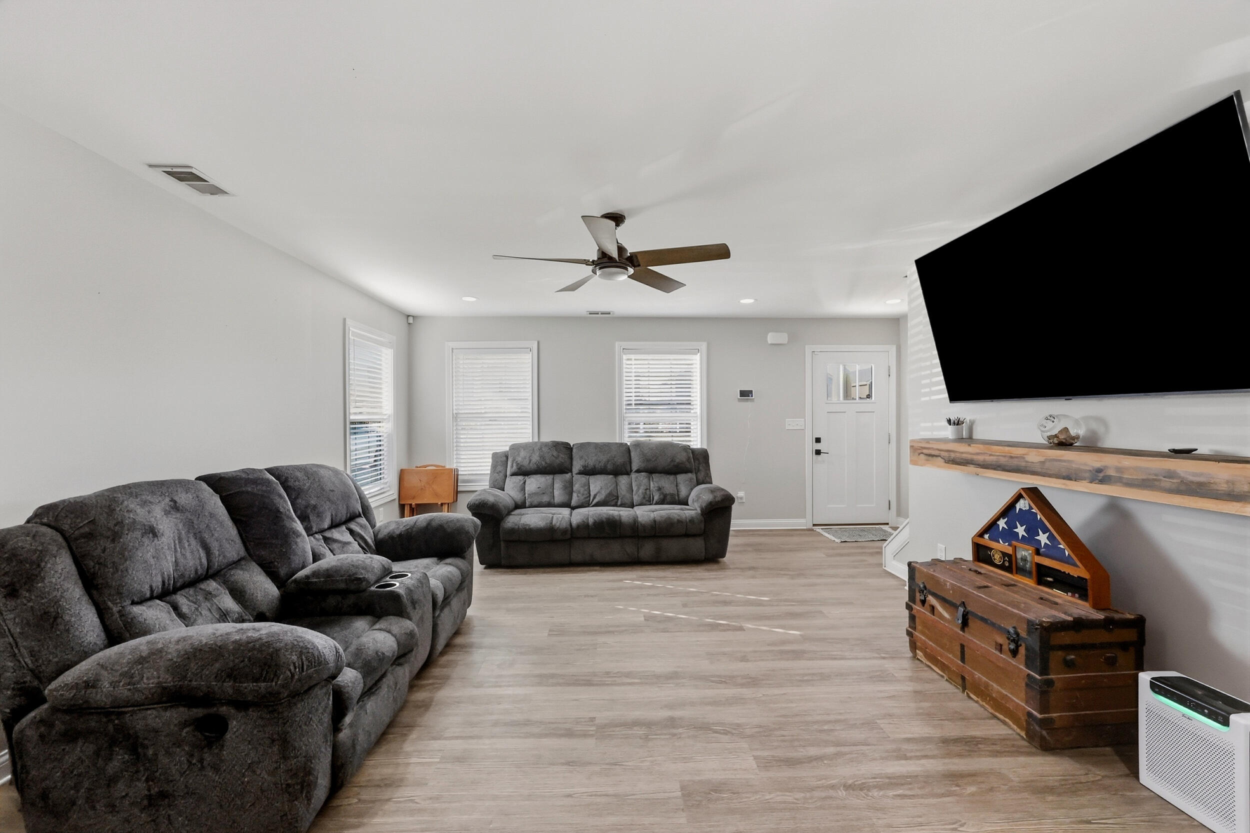 1021 Judah Bear Boulevard Property Photo 6