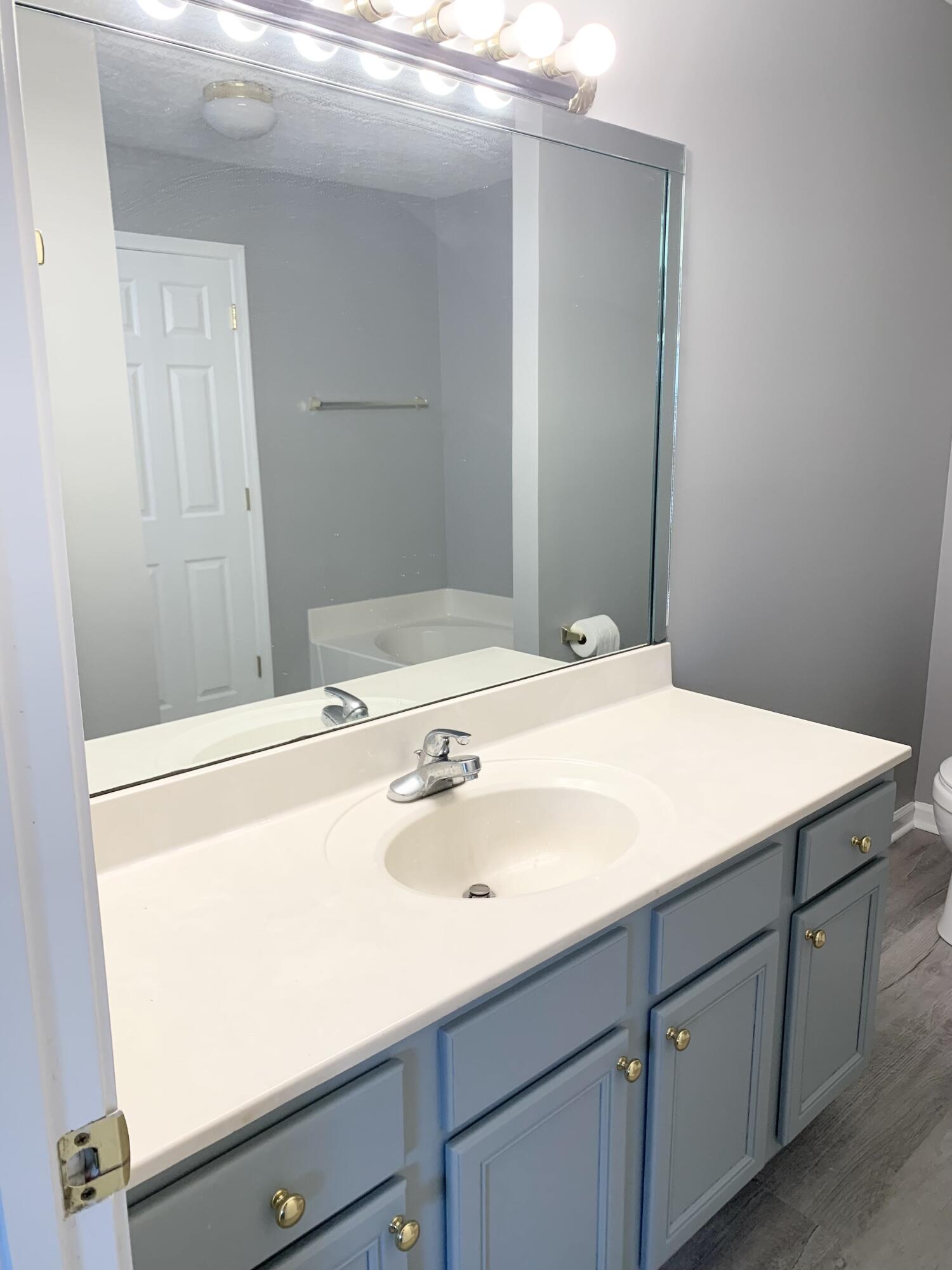 464 Wellington Gardens Drive Property Photo 24