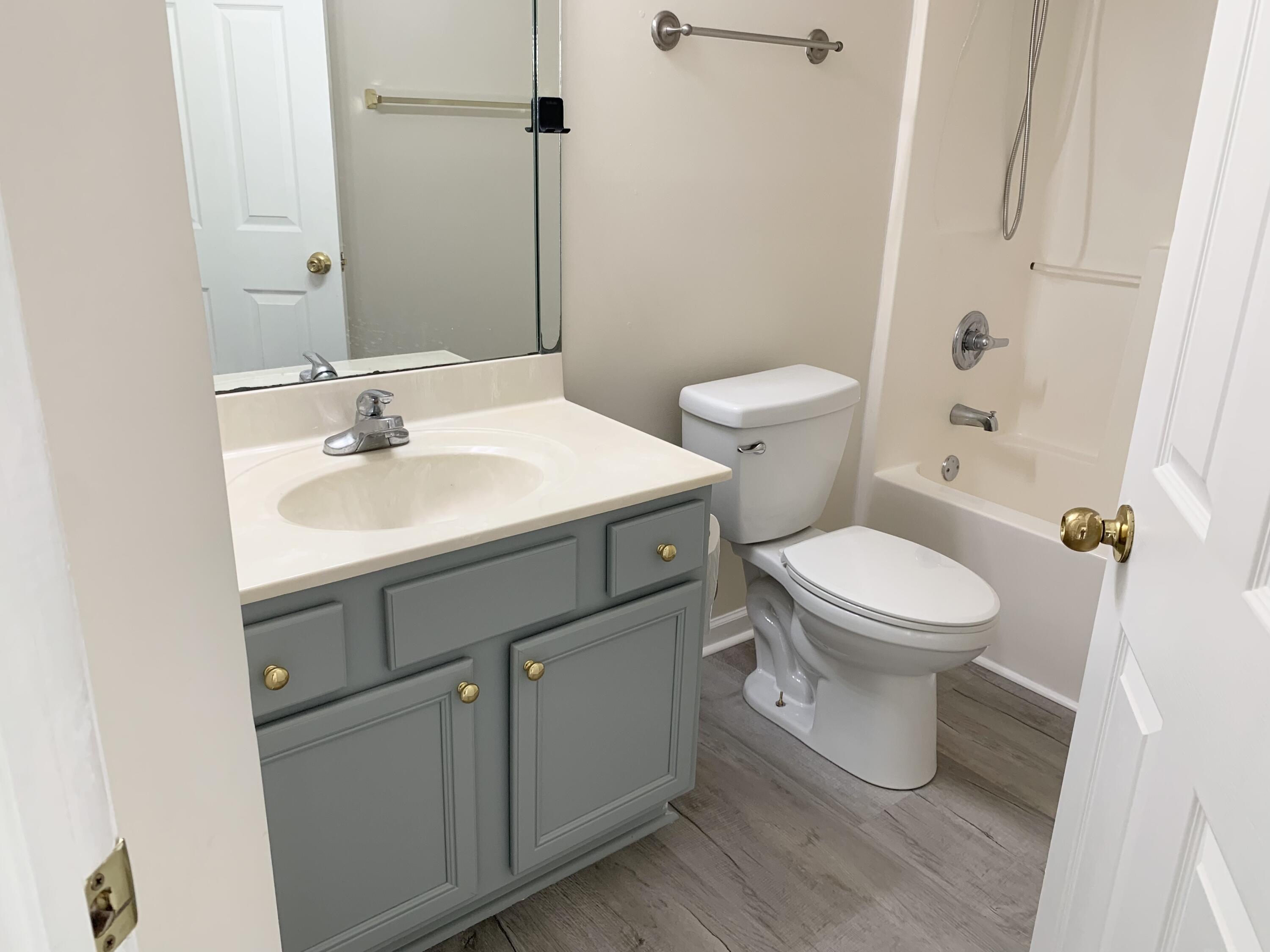 464 Wellington Gardens Drive Property Photo 31