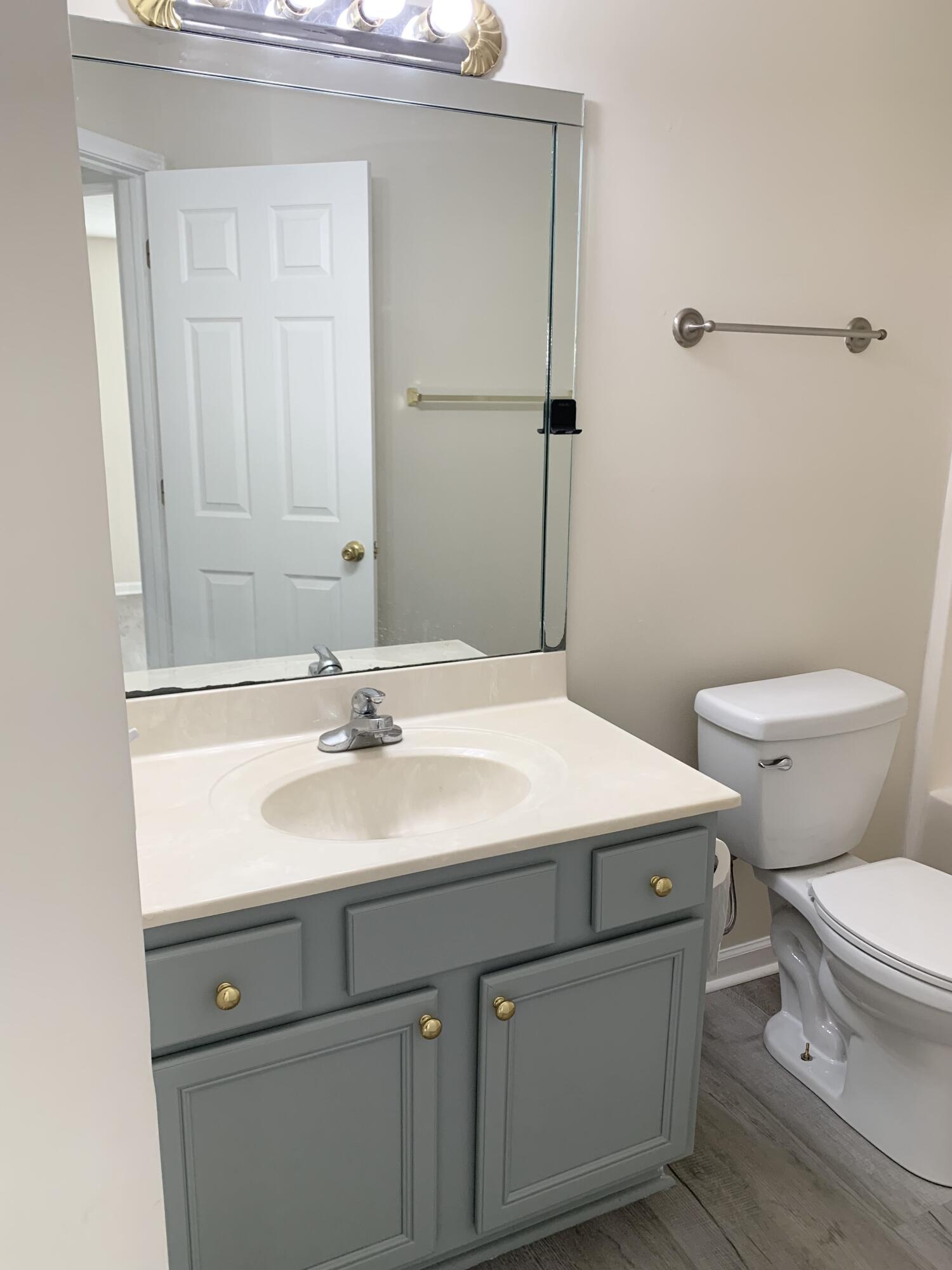 464 Wellington Gardens Drive Property Photo 32
