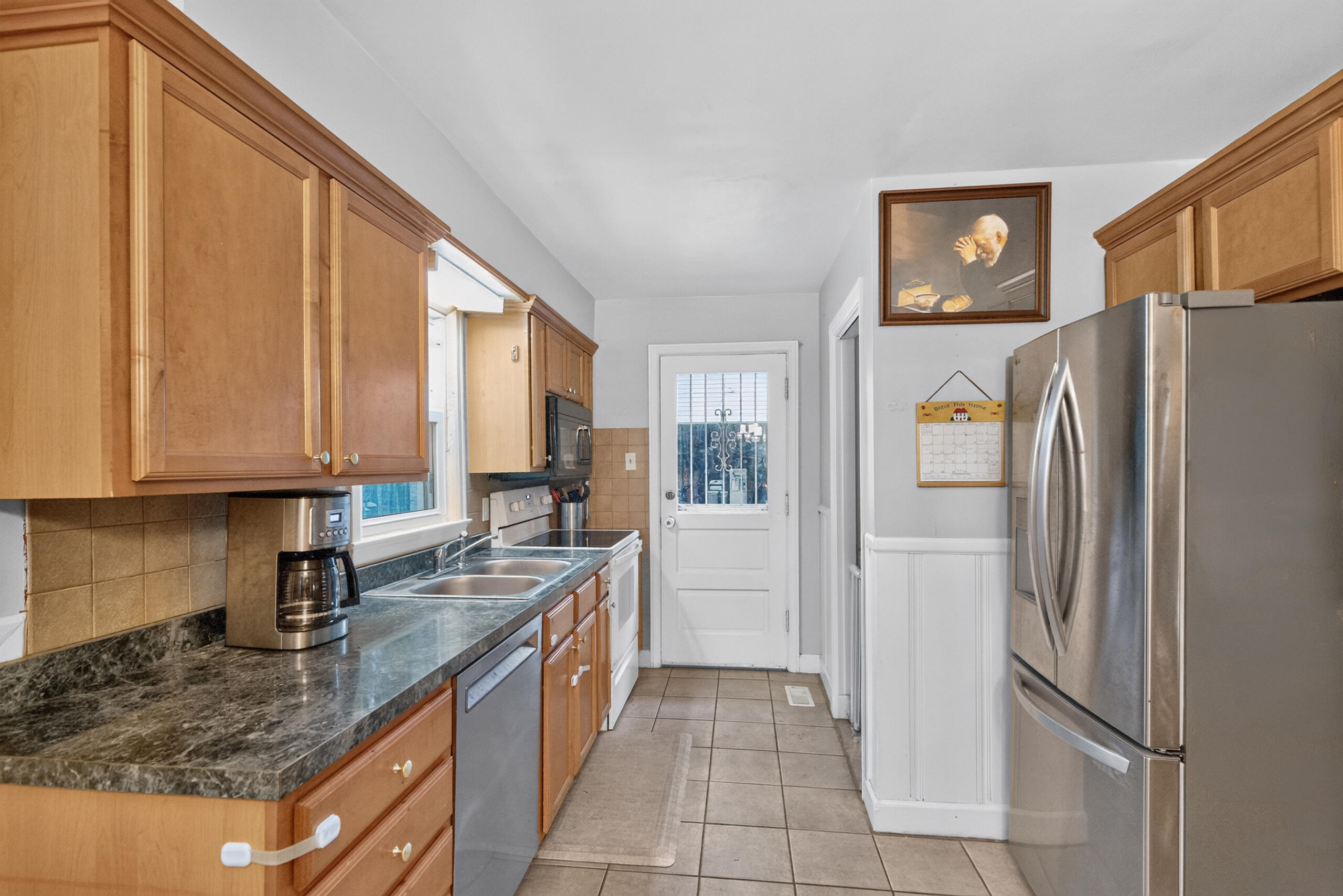 554 Sheridan Drive Property Photo 11