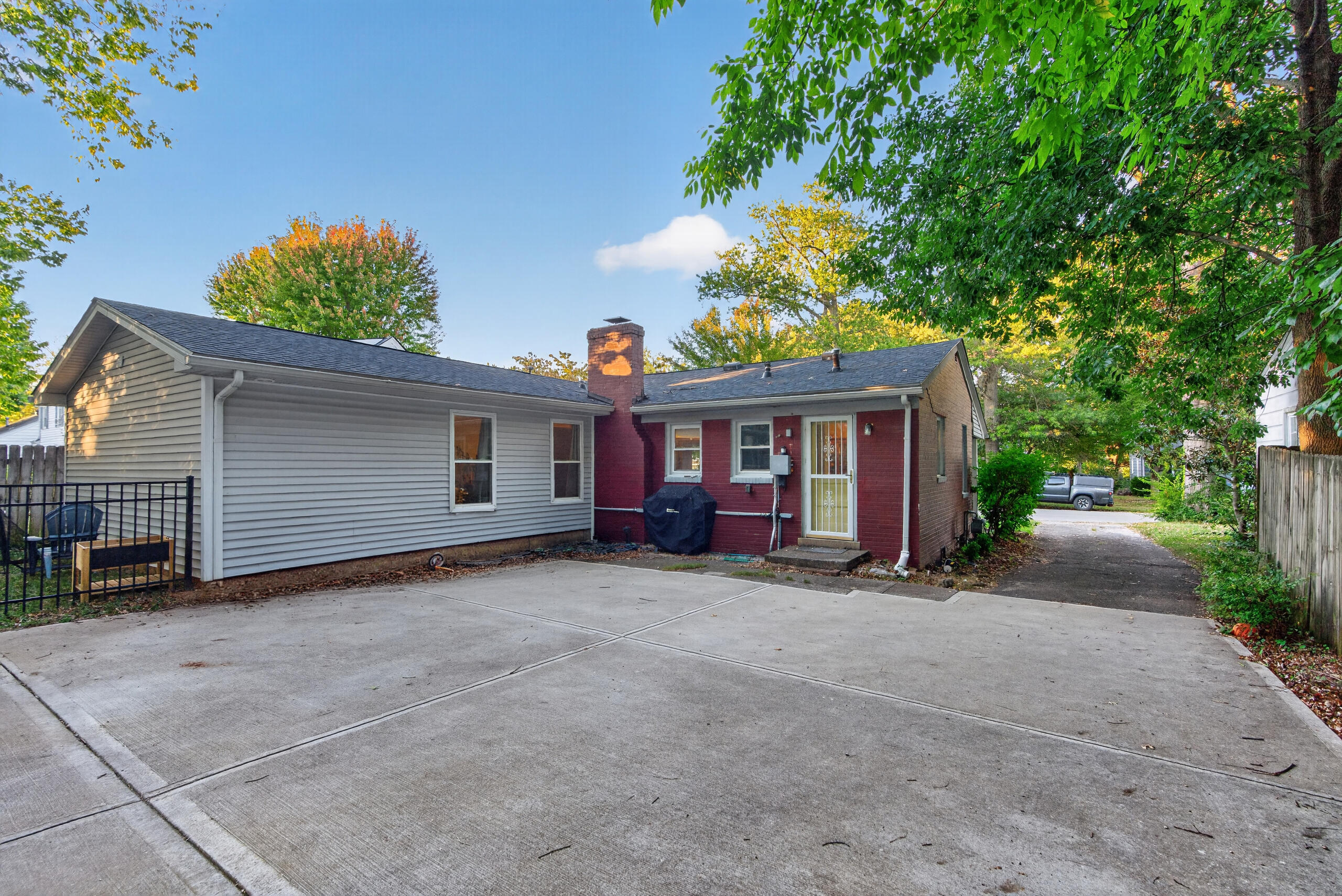554 Sheridan Drive Property Photo 22