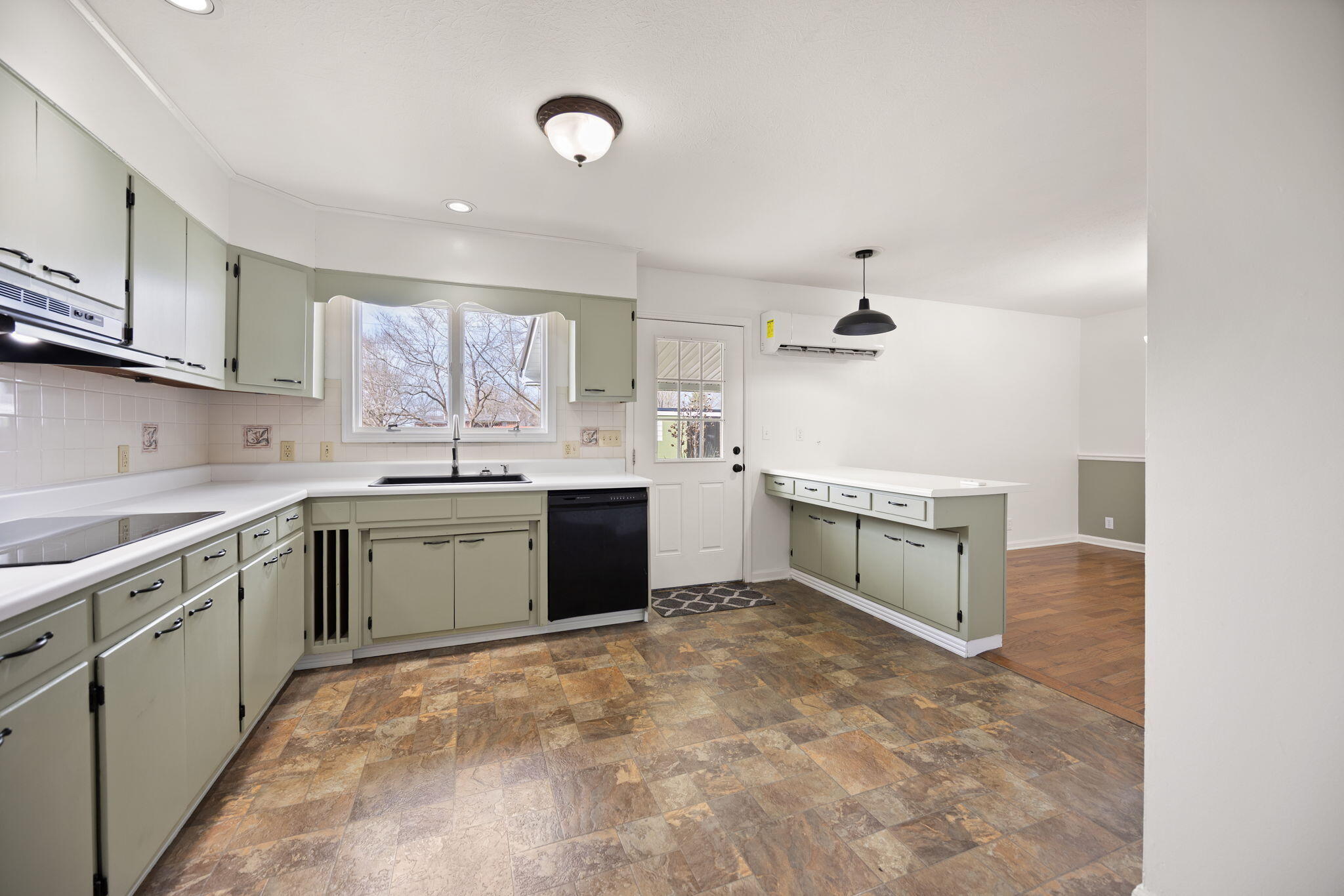 157 Shawnee Avenue Property Photo 14