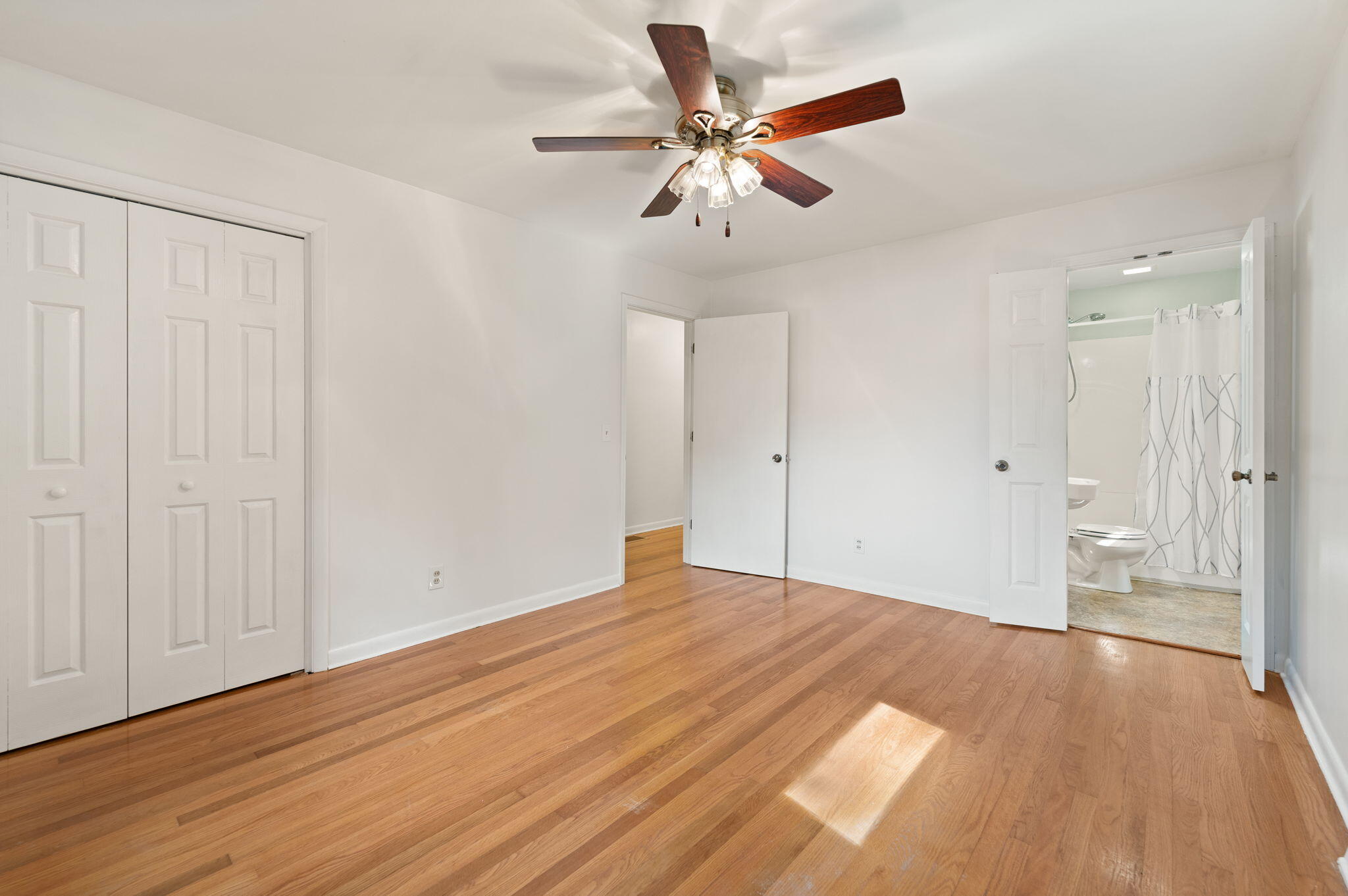 442 Trimble Road Property Photo 24