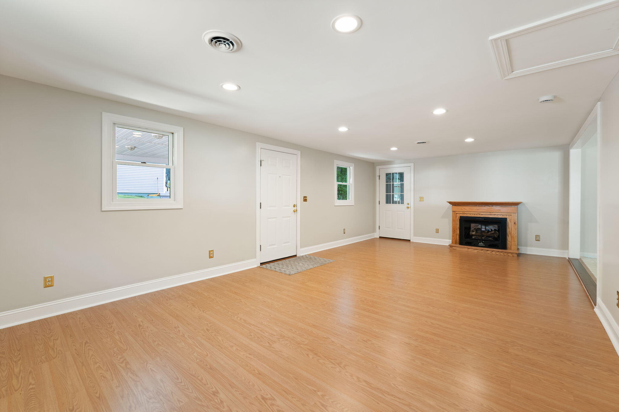 442 Trimble Road Property Photo 34