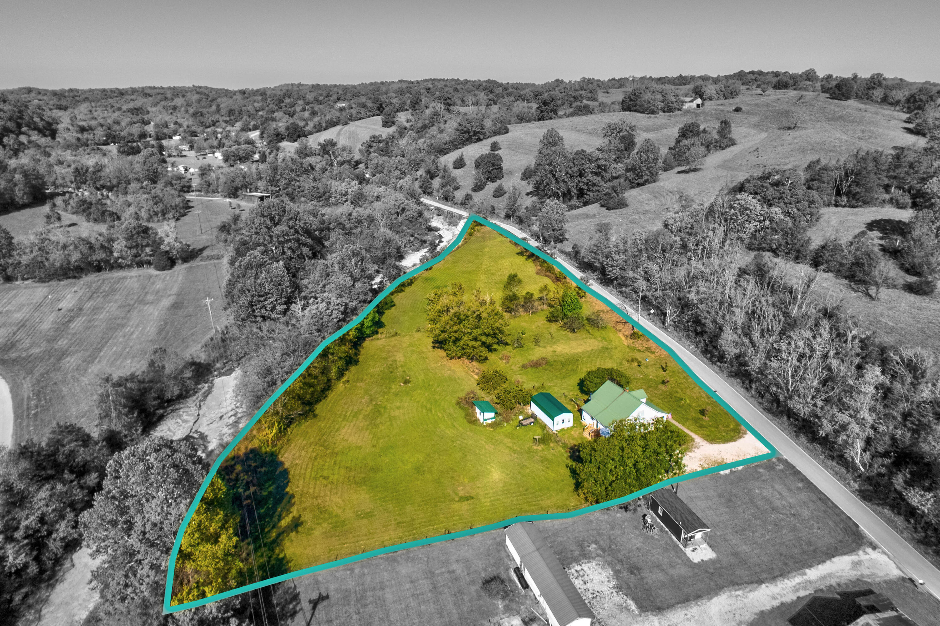 5127 White Oak Road Property Photo 4