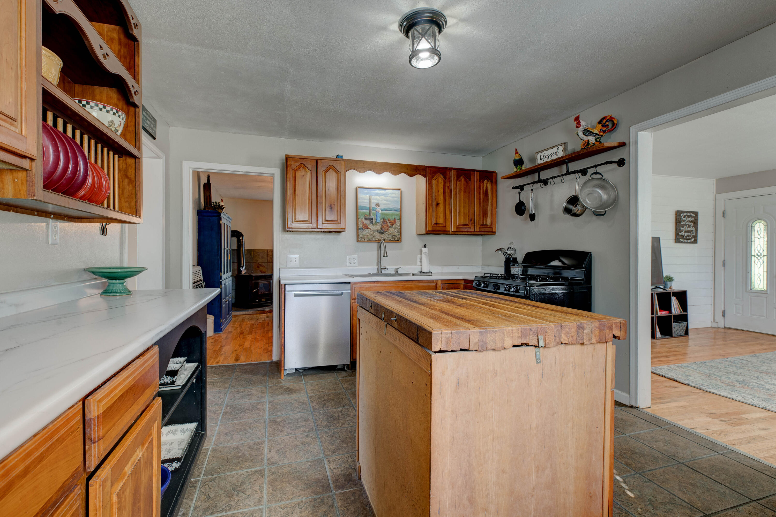 5127 White Oak Road Property Photo 9