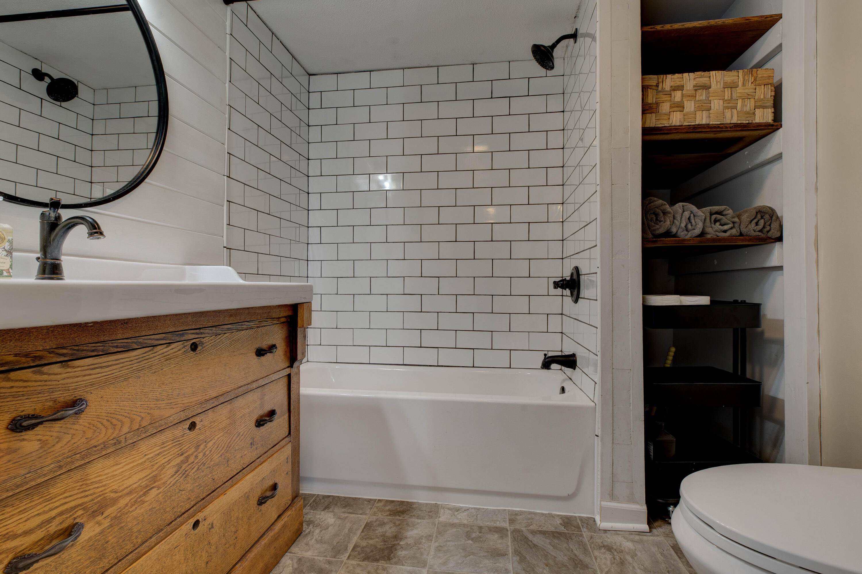 5127 White Oak Road Property Photo 17