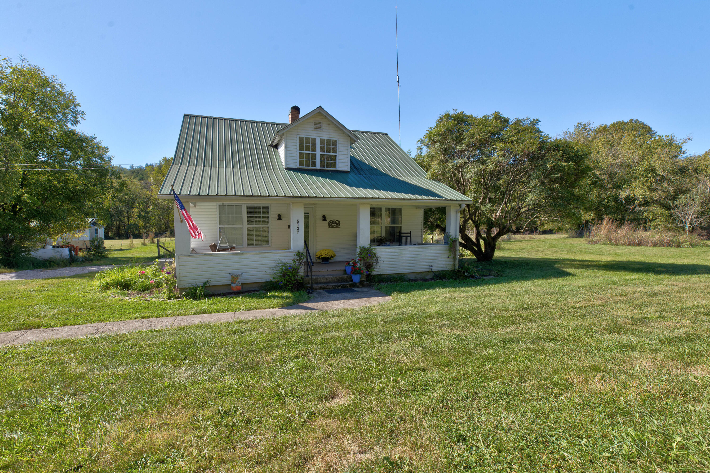5127 White Oak Road Property Photo 63