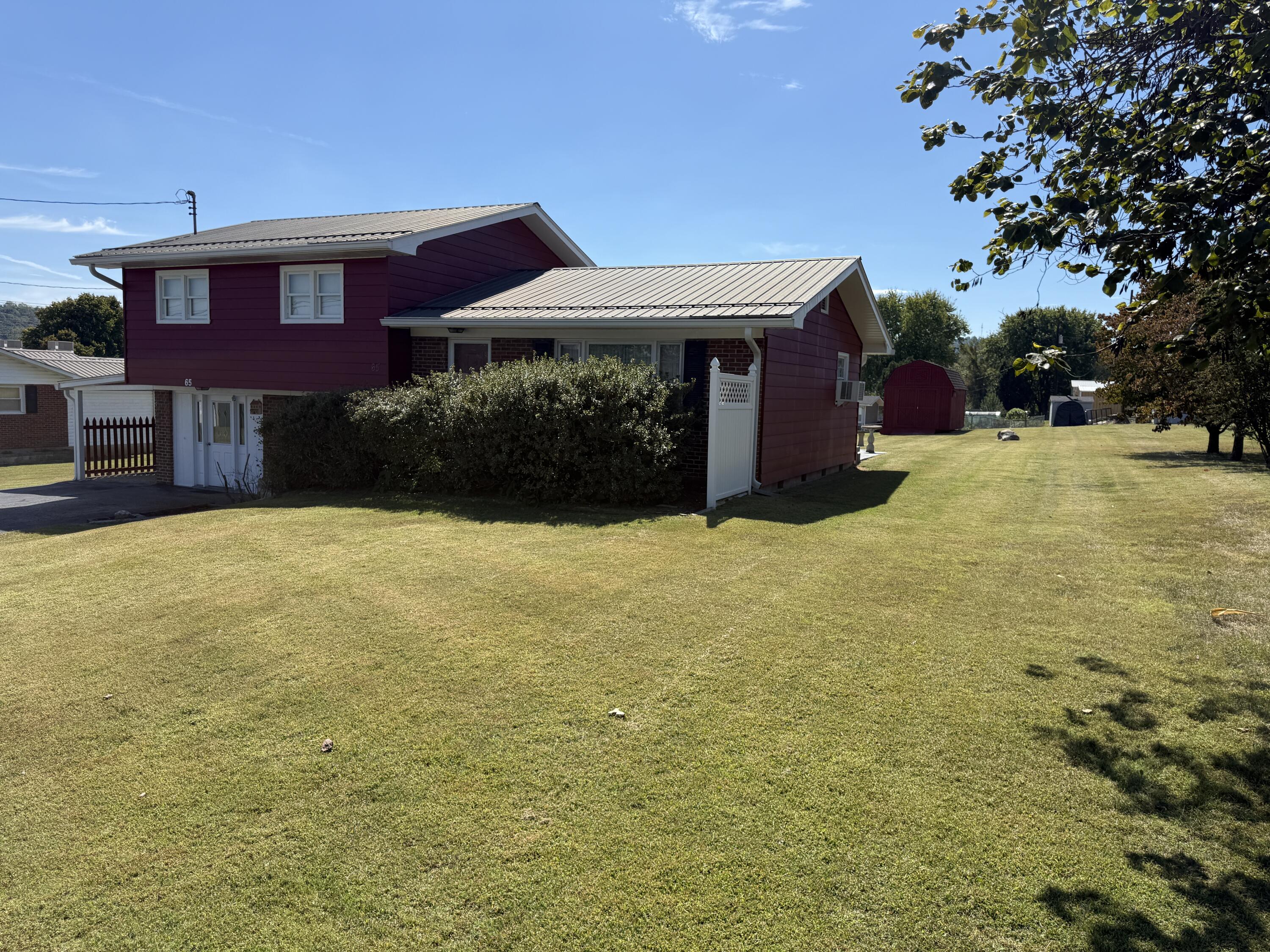 65 Lockett Street Property Photo 2
