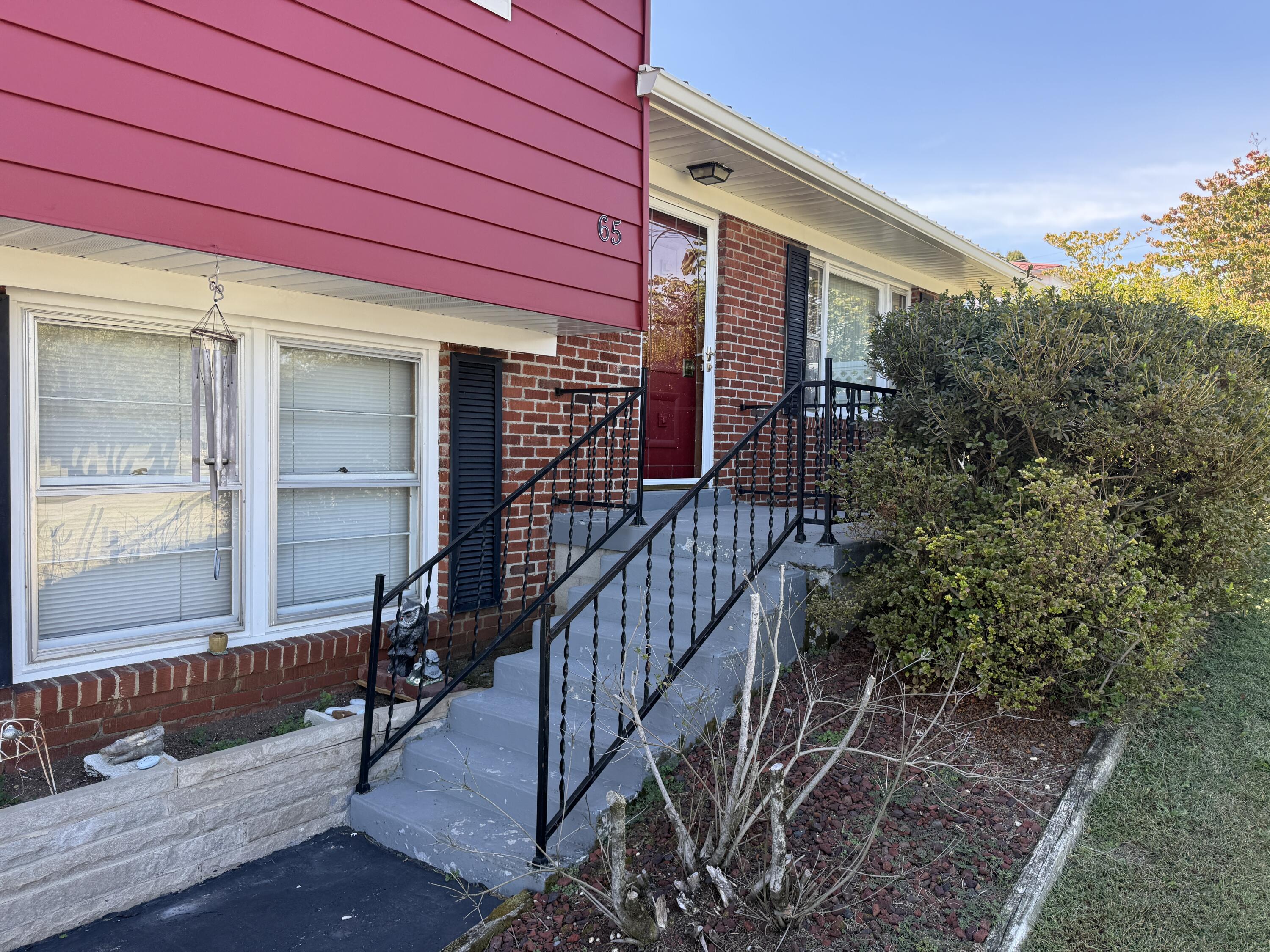 65 Lockett Street Property Photo 6