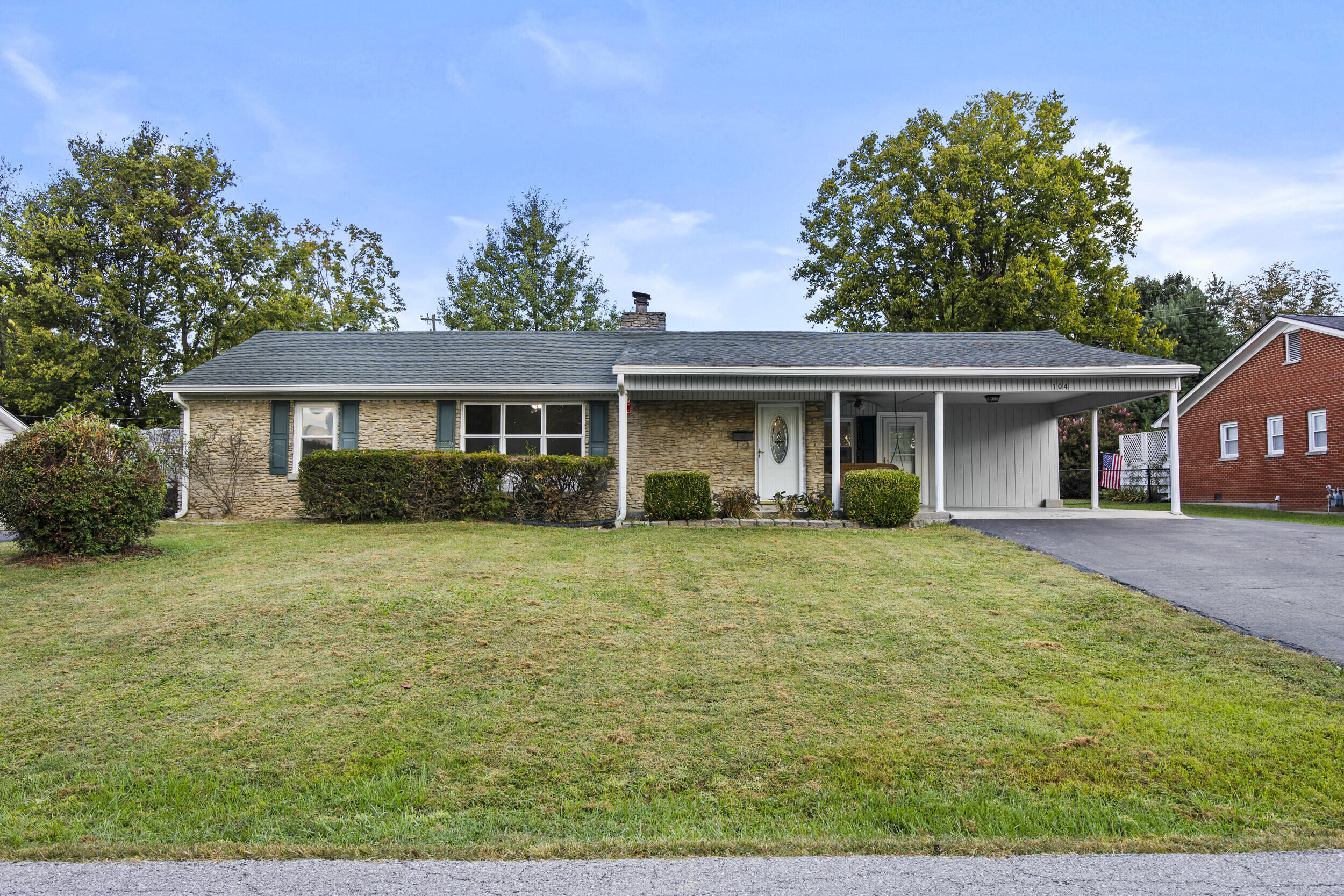 104 Evergreen Drive Property Photo 1