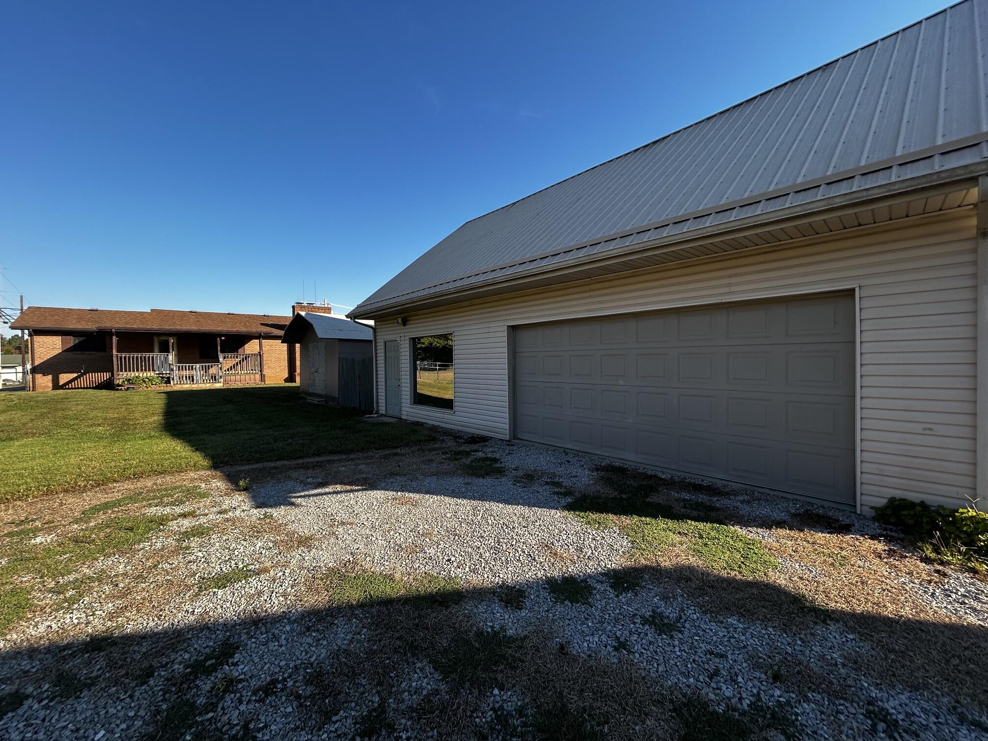 411 Boat Dock Road Property Photo 31