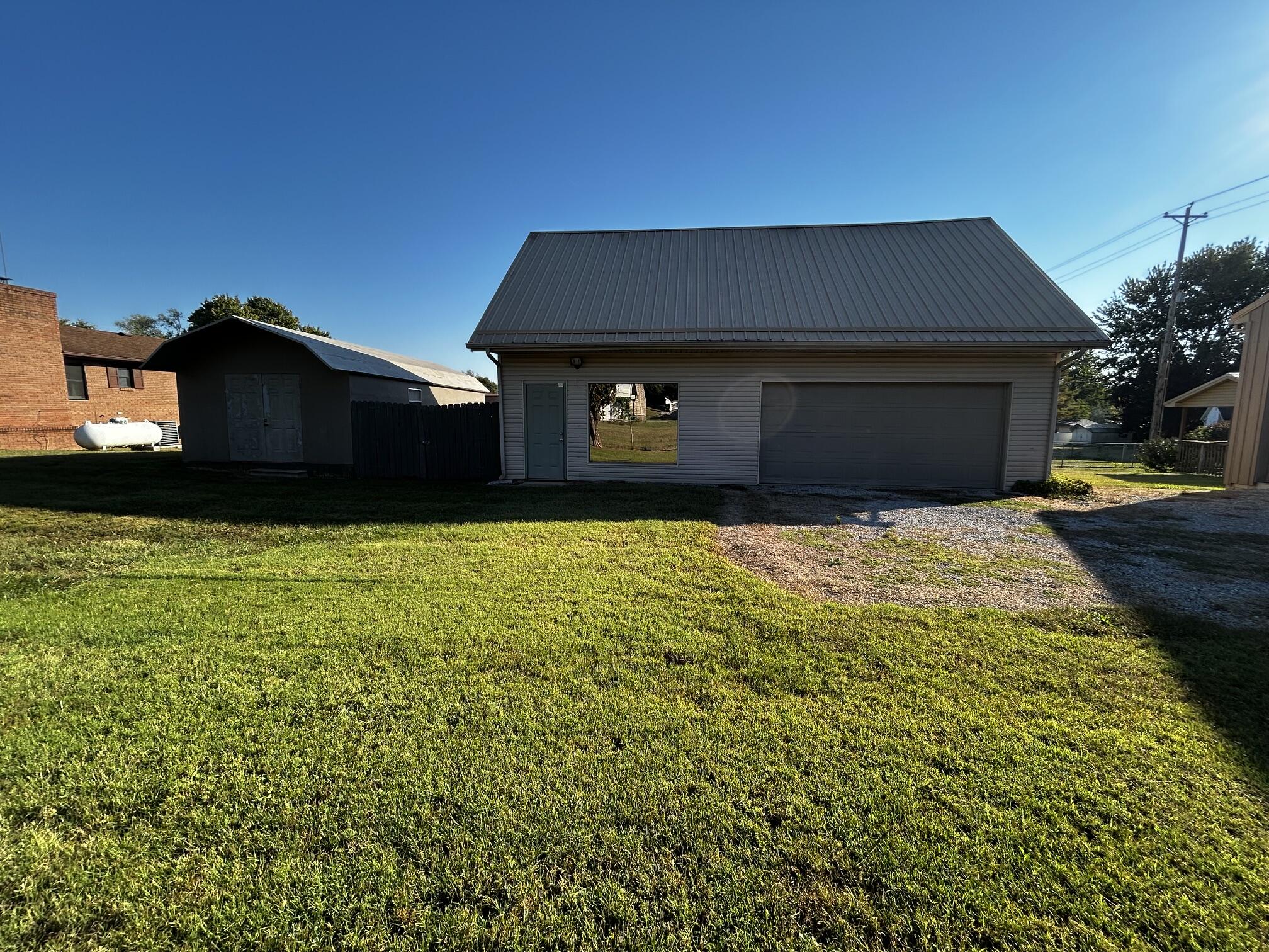 411 Boat Dock Road Property Photo 33