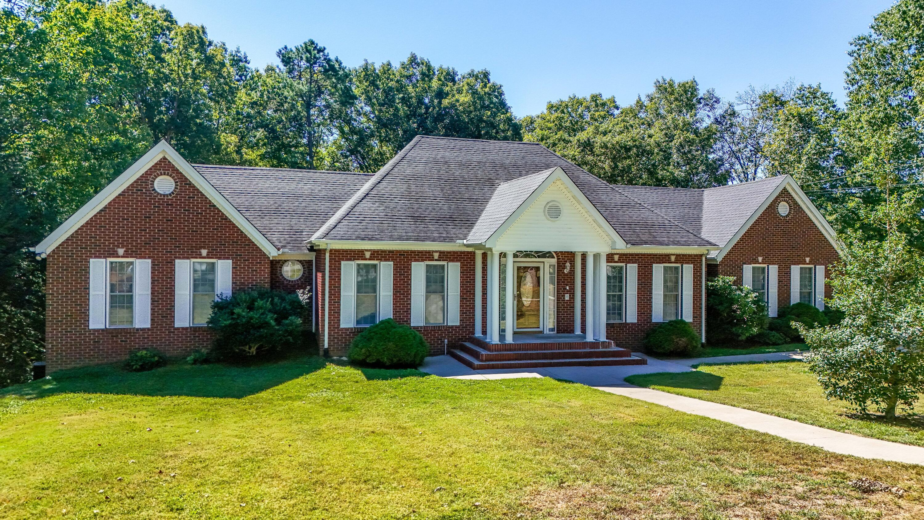 3095 Hill Springs Drive Property Photo 1