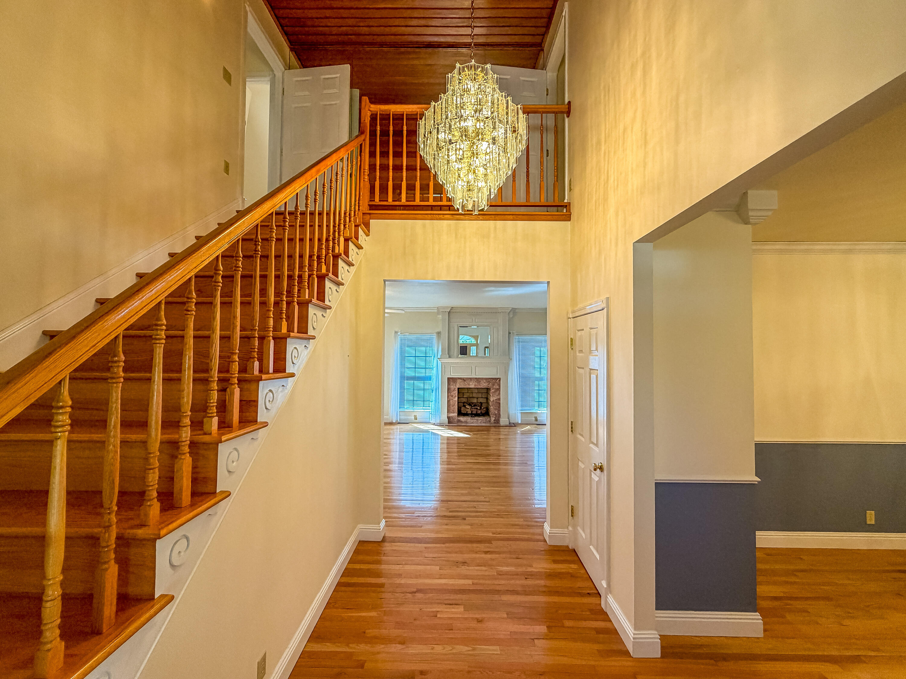 3095 Hill Springs Drive Property Photo 5