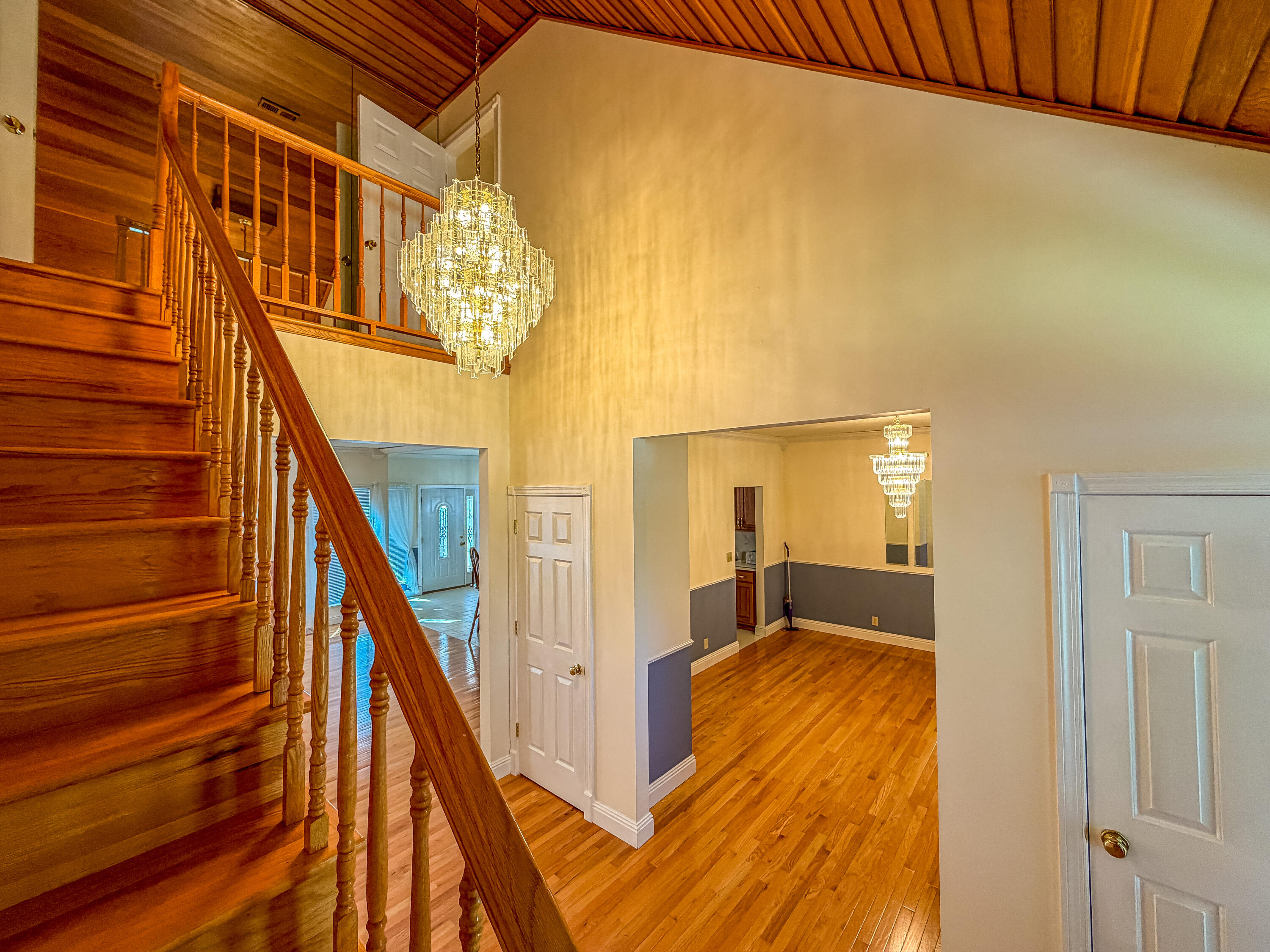 3095 Hill Springs Drive Property Photo 7