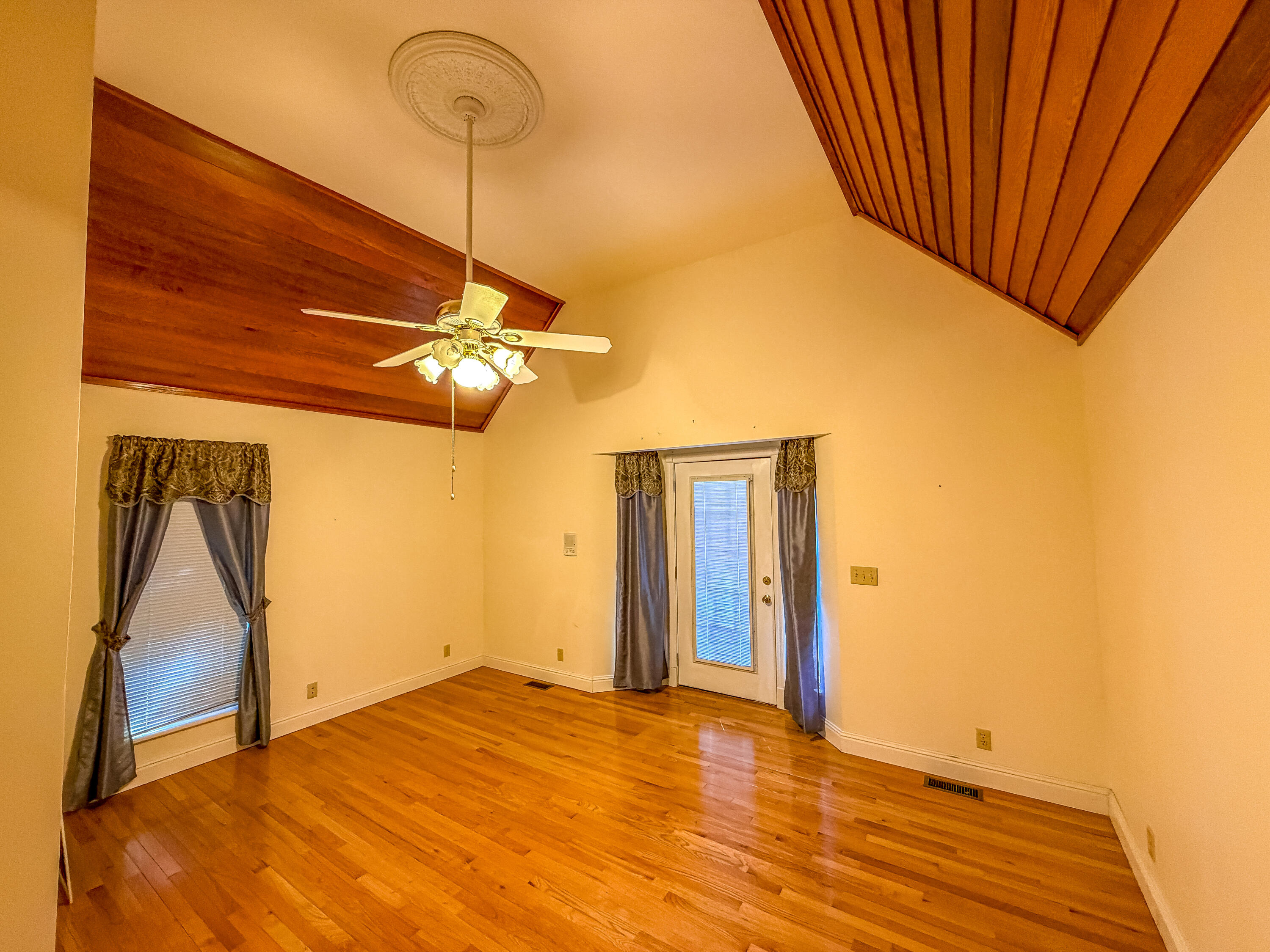 3095 Hill Springs Drive Property Photo 31