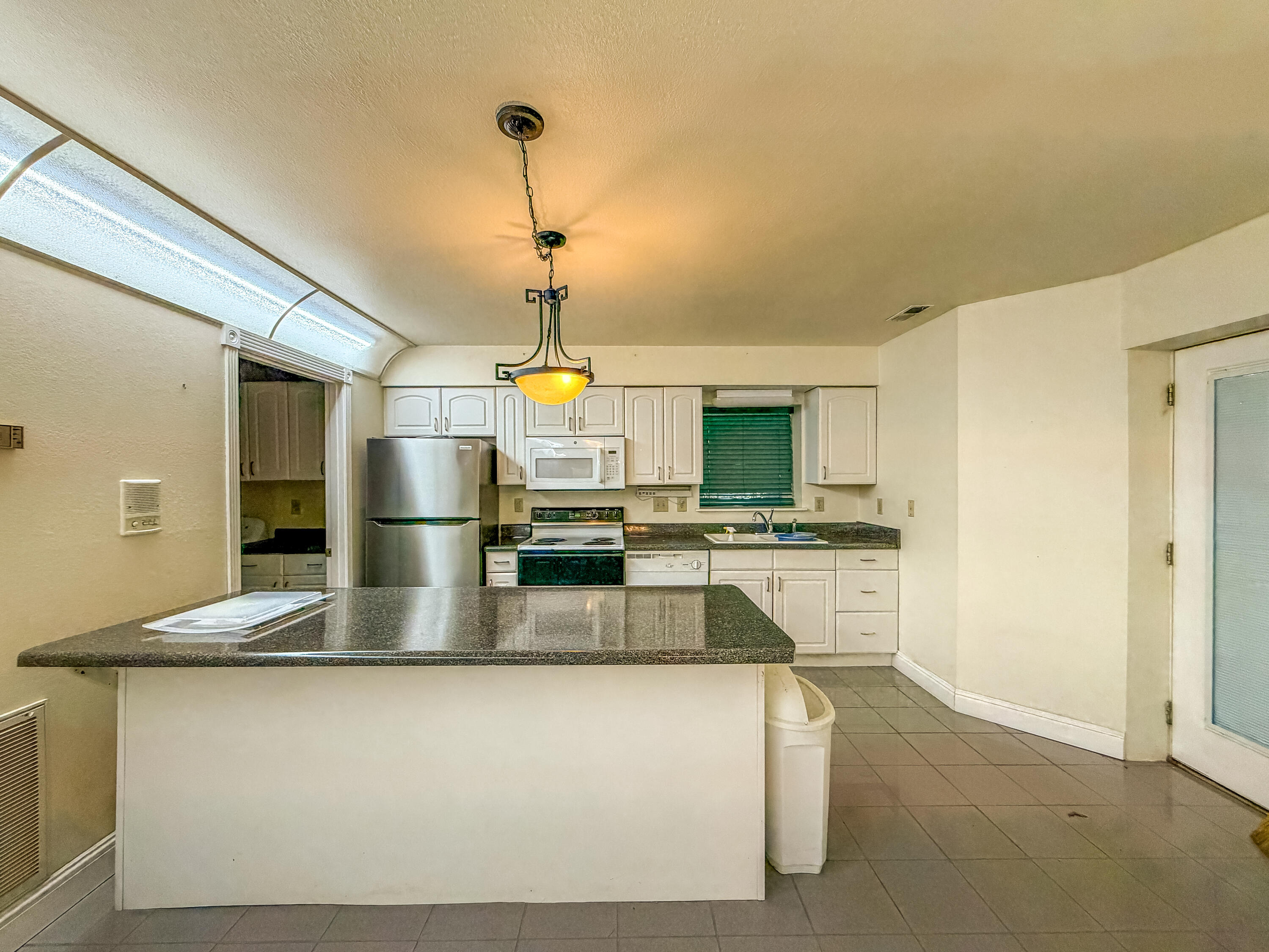 3095 Hill Springs Drive Property Photo 40
