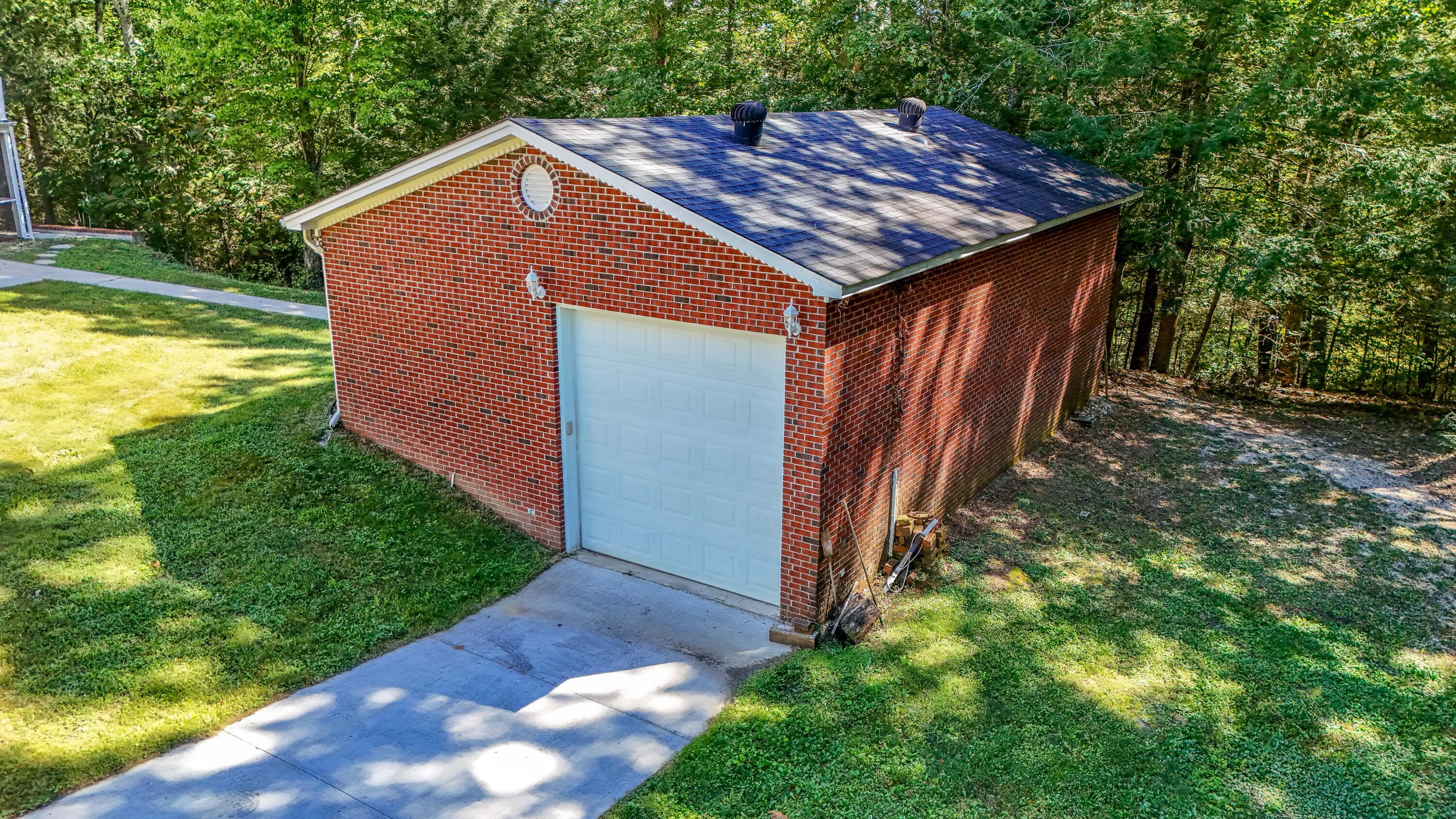 3095 Hill Springs Drive Property Photo 56