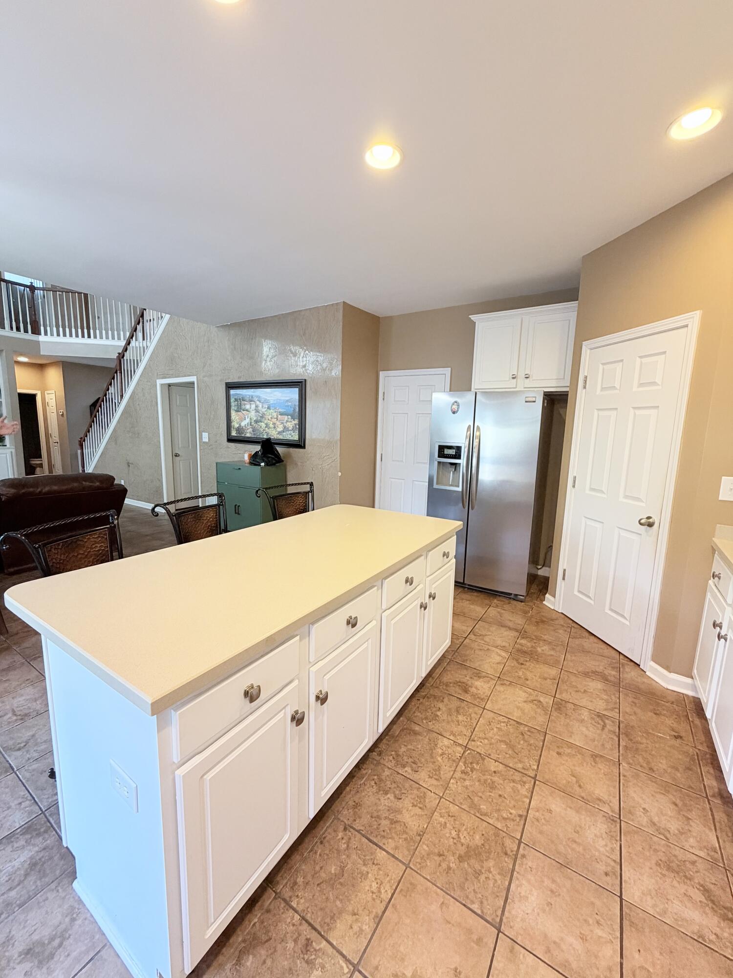 572 Thames Circle Property Photo 10