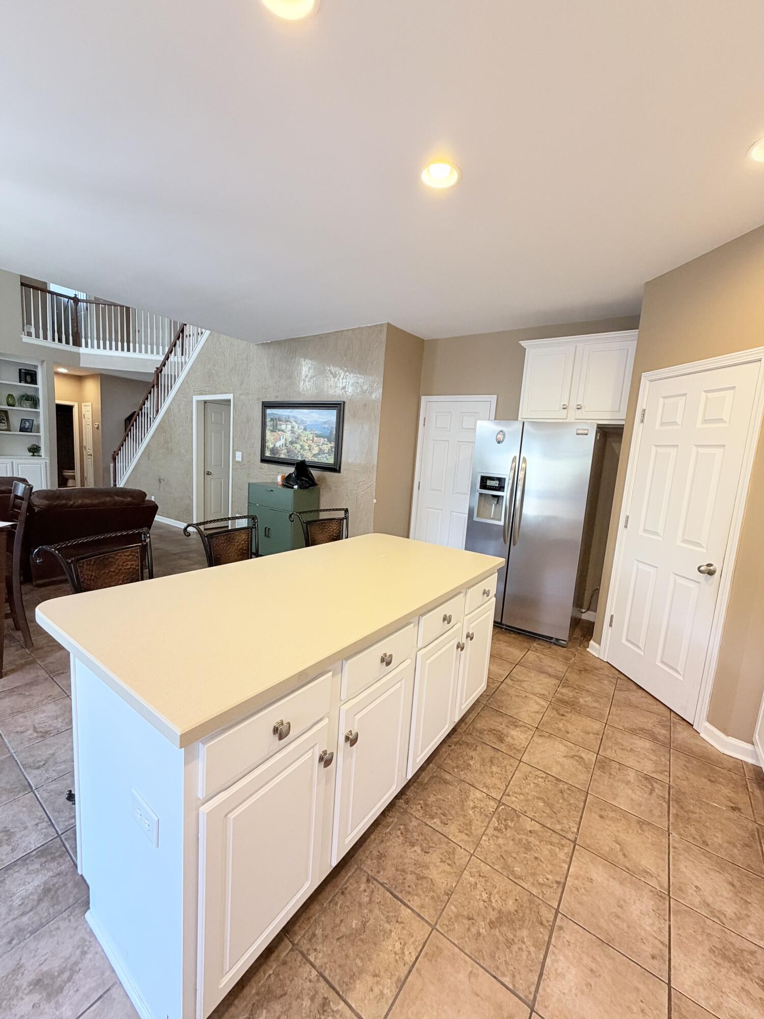 572 Thames Circle Property Photo 11